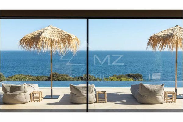 Luxury Sea View Villa in Les Issambres | Exclusive Family Estate — photo 3