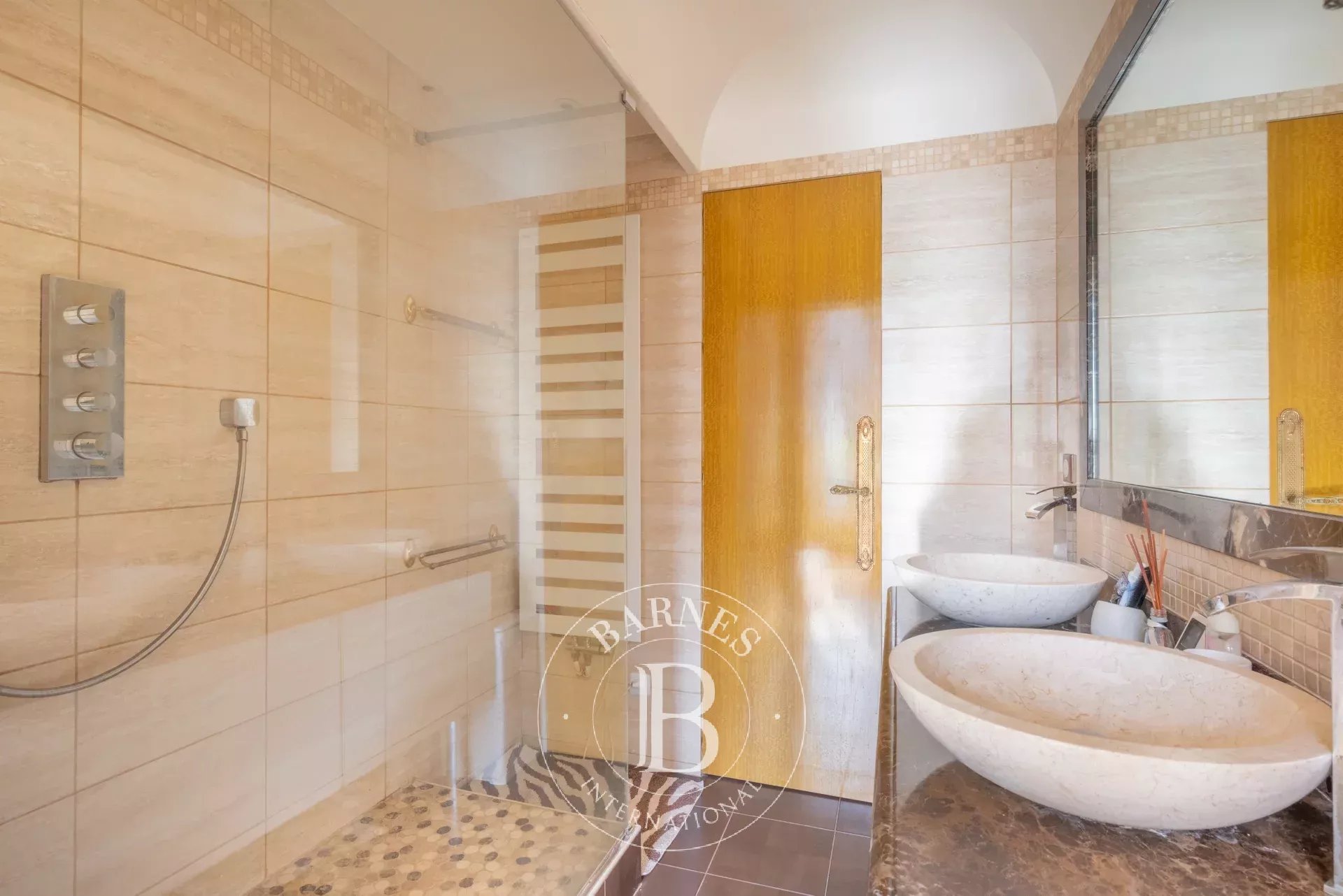 Daire Paris 16ème - picture 12