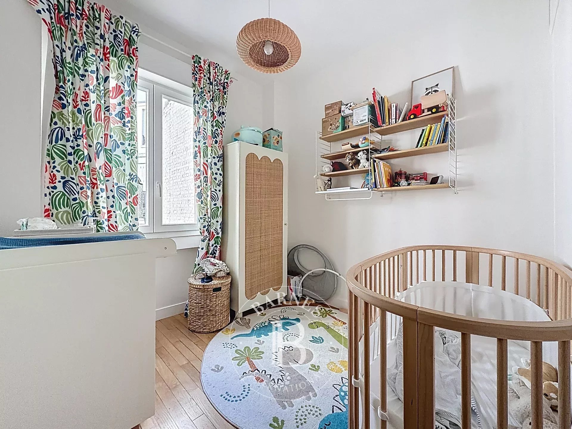 Paris  - Apartment 3 Bedrooms - picture 17