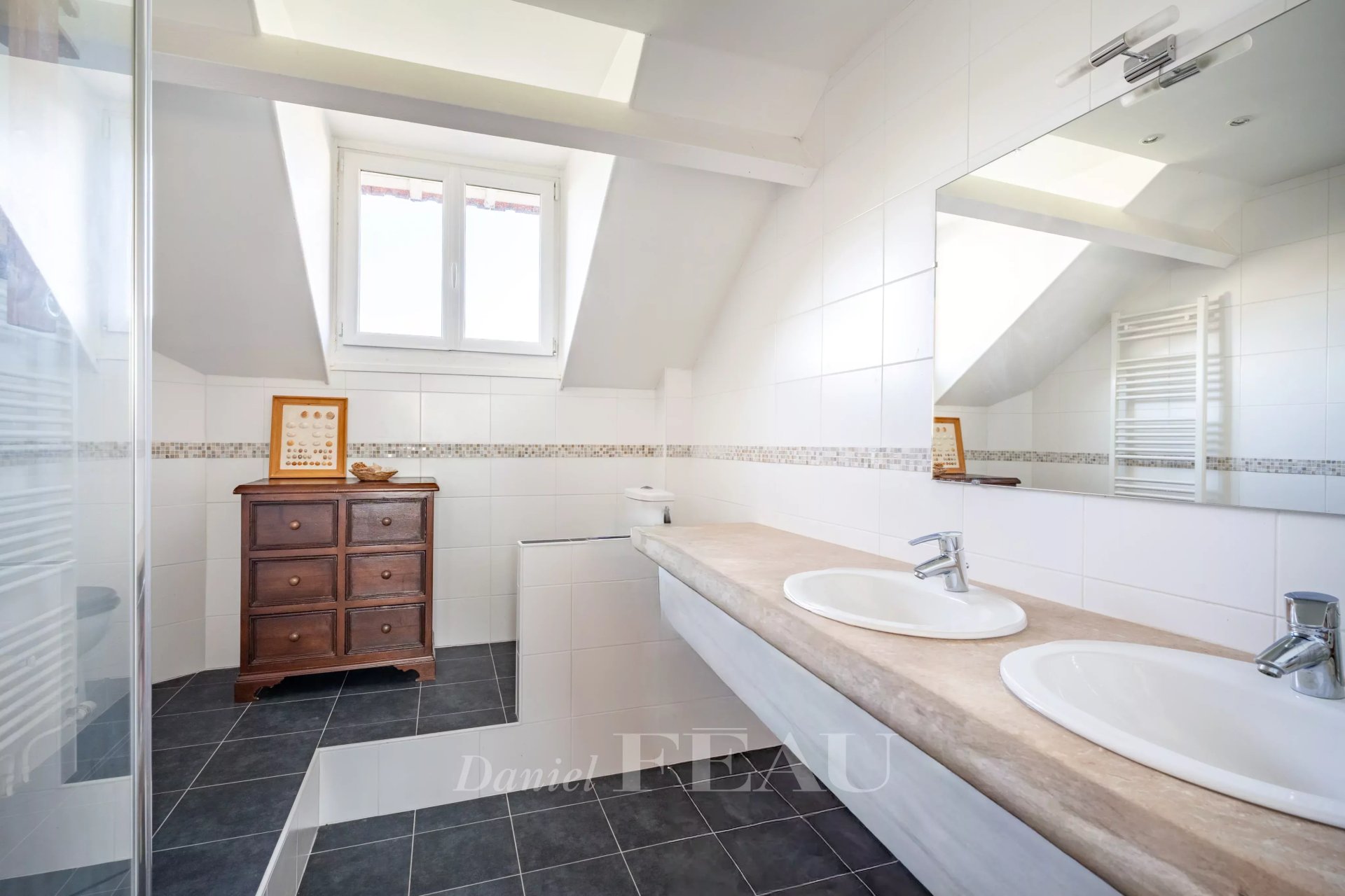 6 Bedroom Villa/Townhouse's Image 11