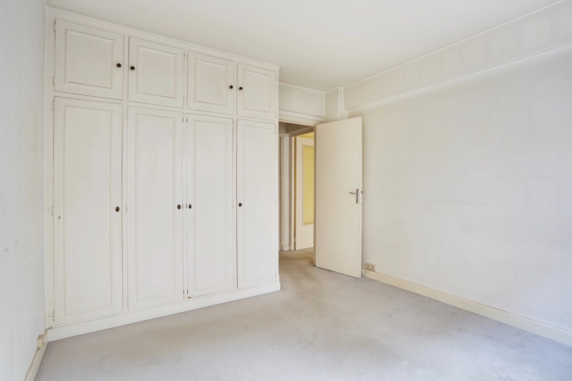 1 Bedroom Apartment/Flat's Image 6