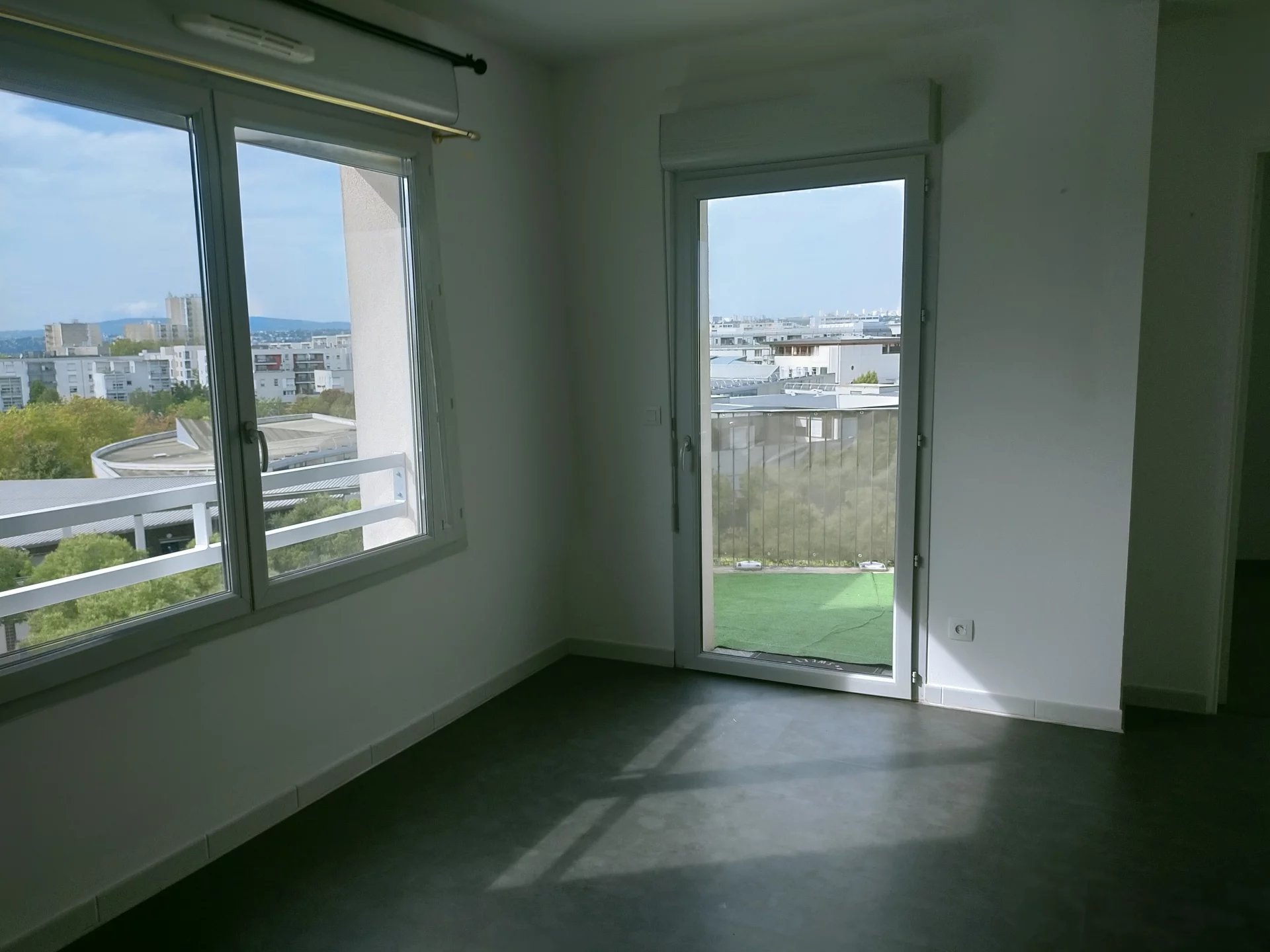 7317088 Location Vaulx-en-Velin