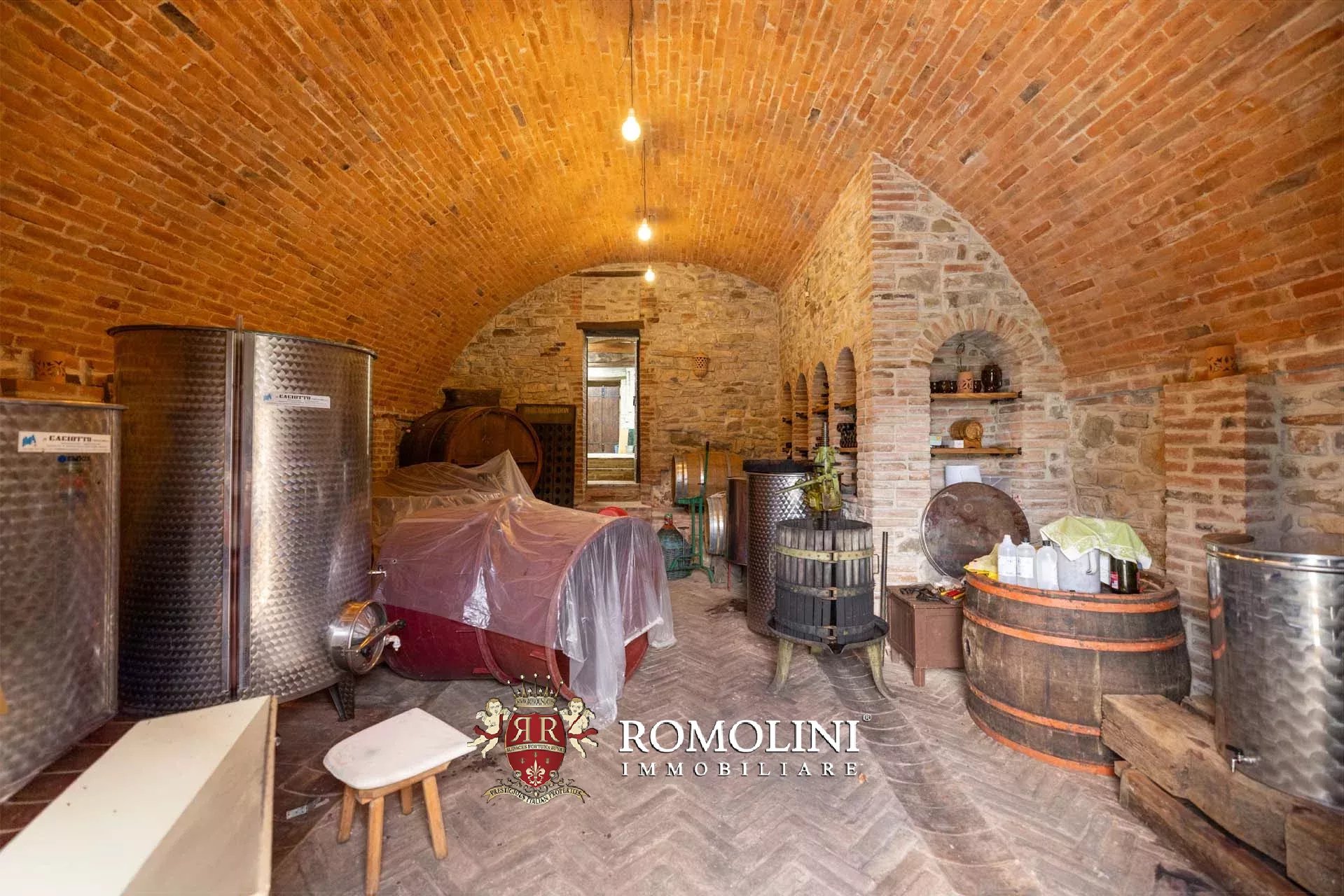10 Bedroom Villa/Townhouse's Image 172
