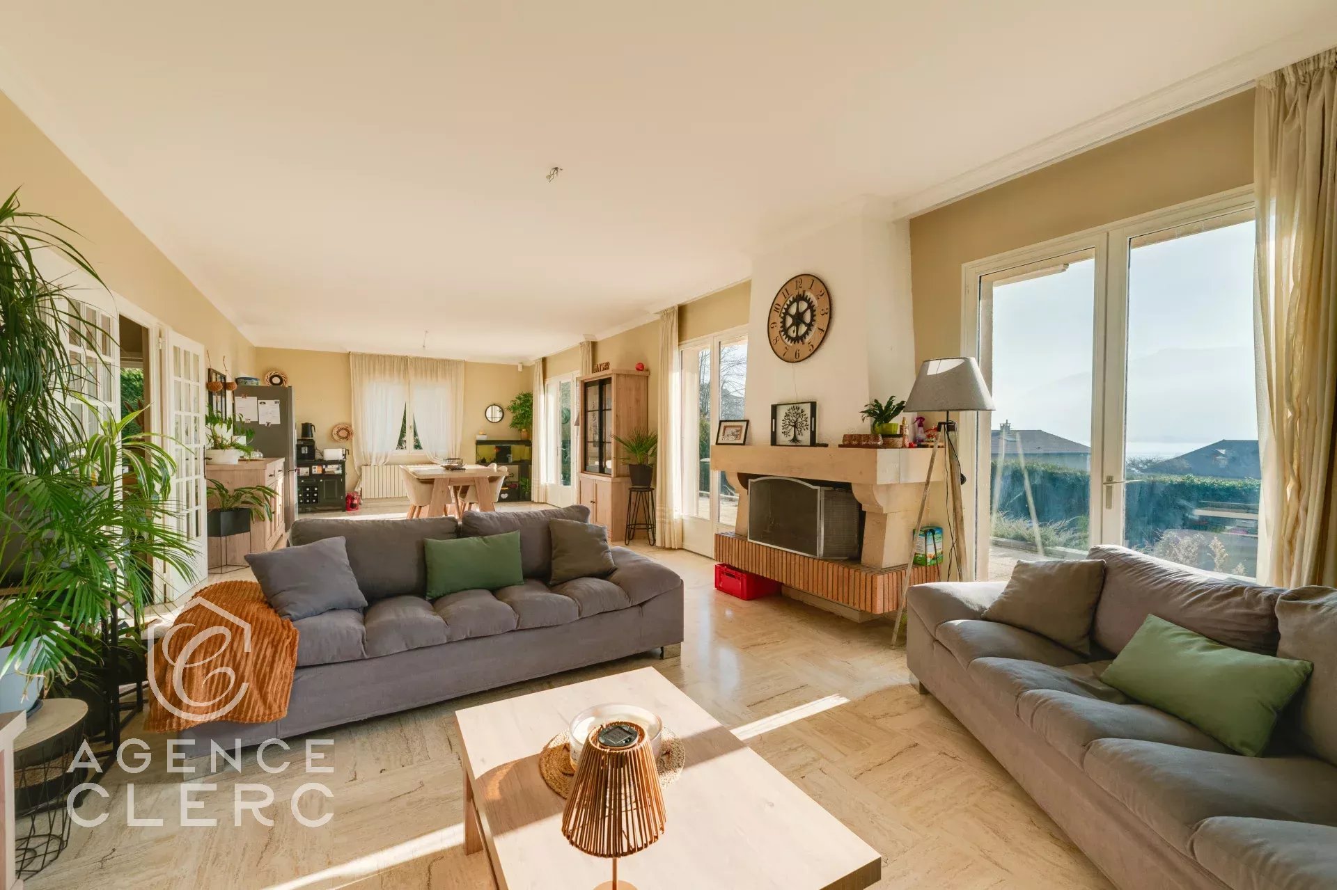 4 Bedroom Villa/Townhouse's Image 12