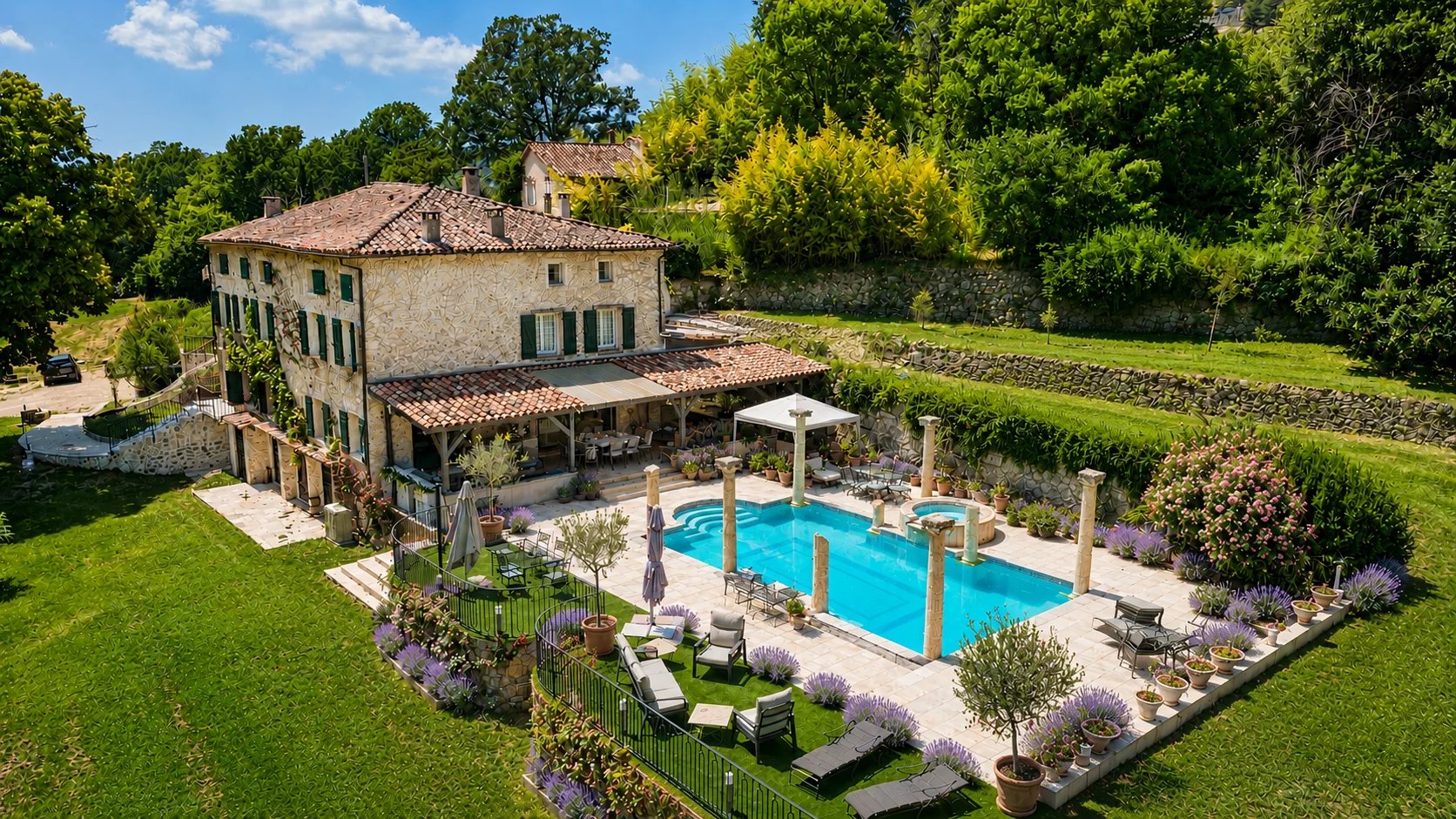 Image of Villa - 10 Bedrooms for Sale in Var-Callian-France, Image 3