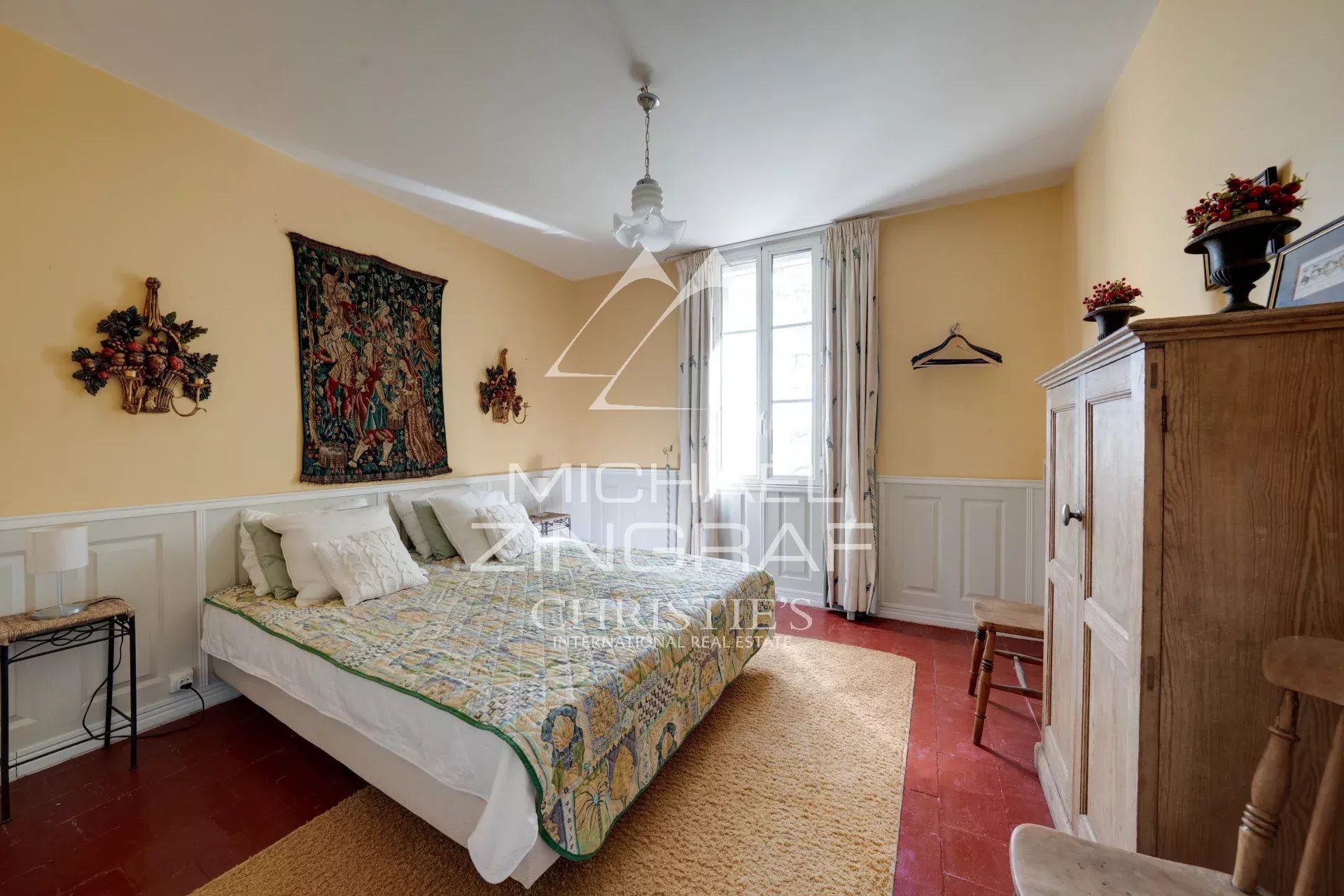 11 Bedroom Villa/Townhouse's Image 16