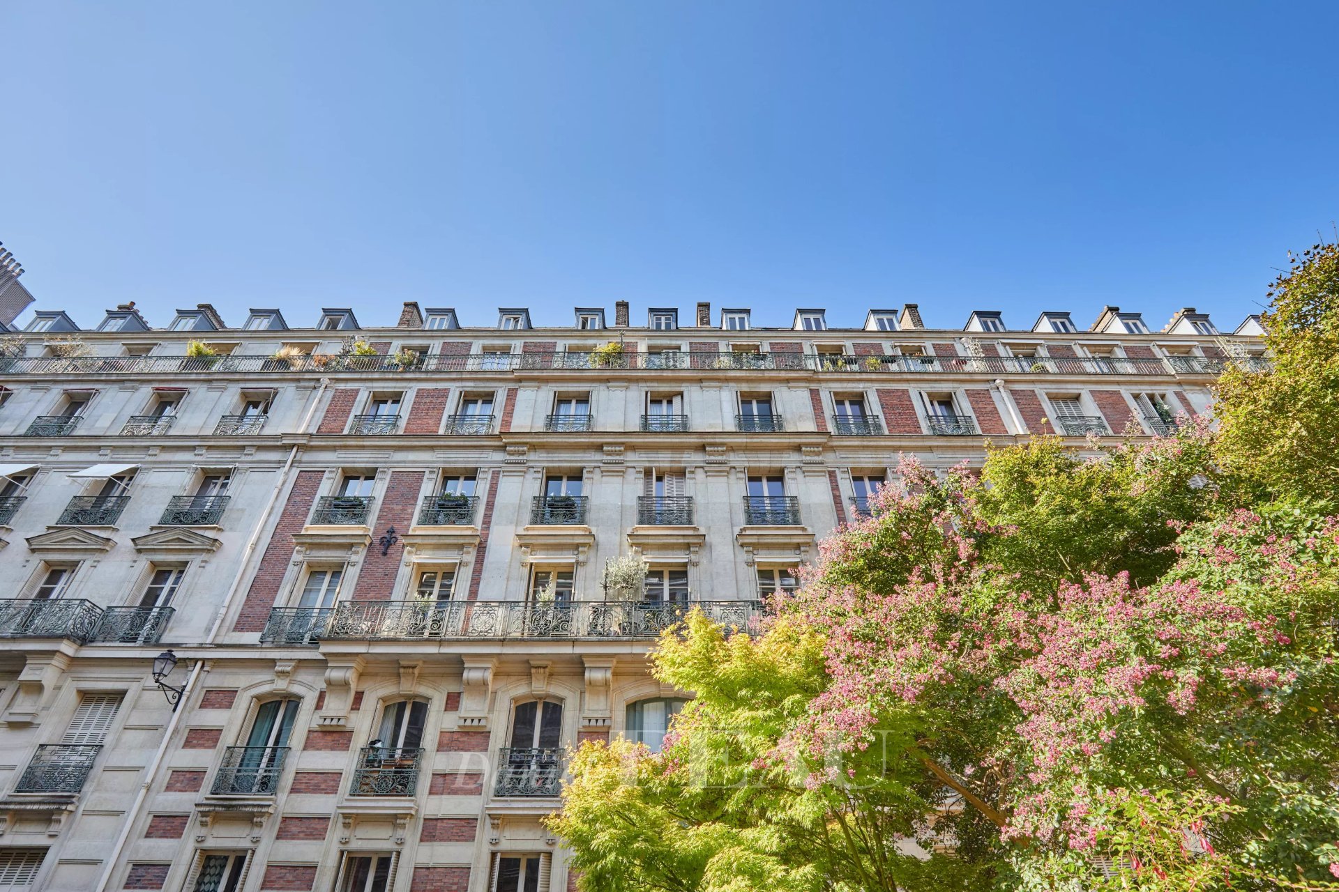 3 Bedroom Apartment/Flat's Image 4