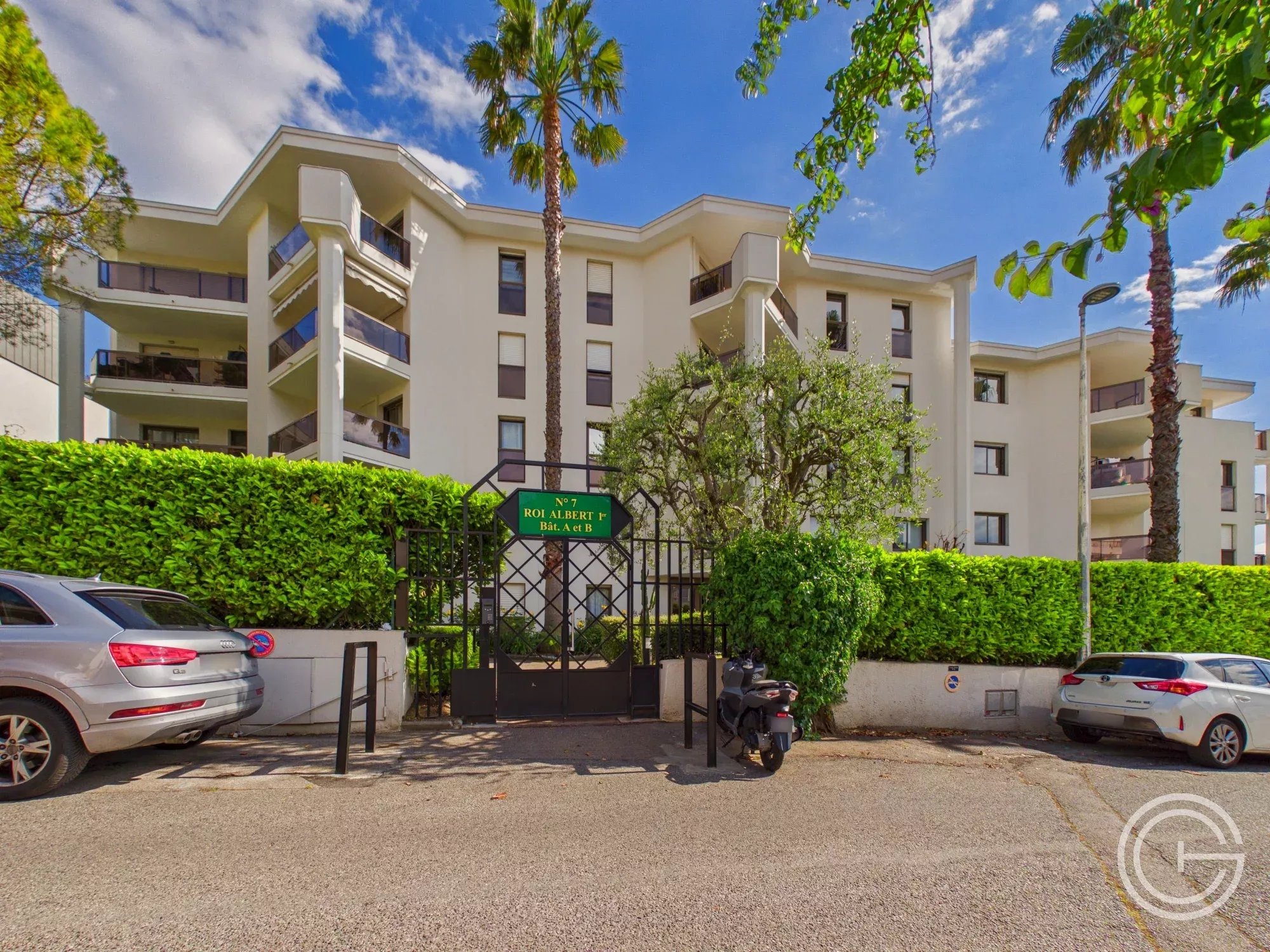 Parking - 7 Av du Roi Albert 1er - NICE HAUT CIMIEZ - Photo 5