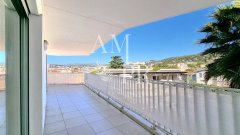 Cannes Basse Californie – Rare 143 m² duplex — photo 3 of 7