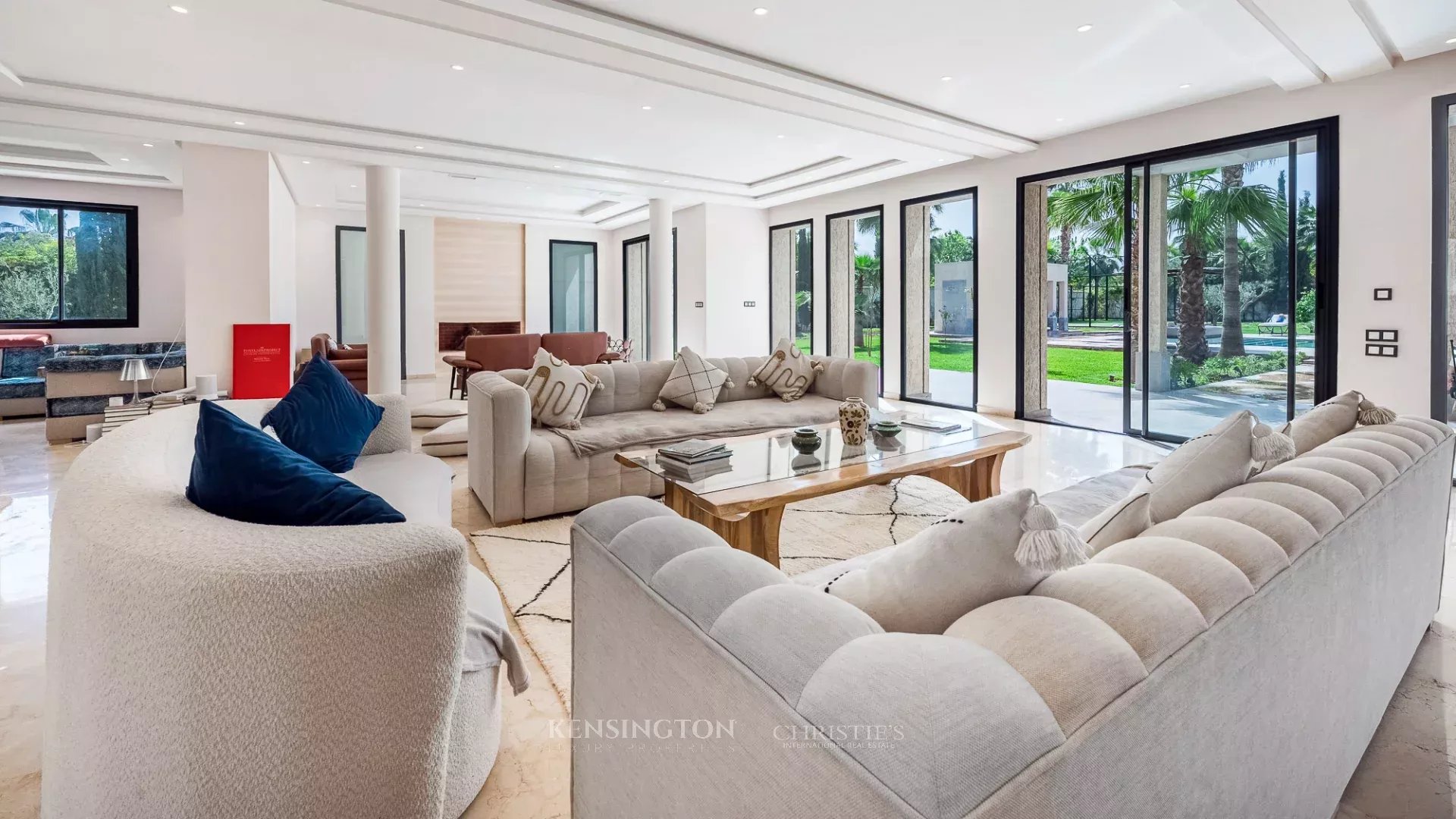 6 Bedroom Villa/Townhouse's Image 21
