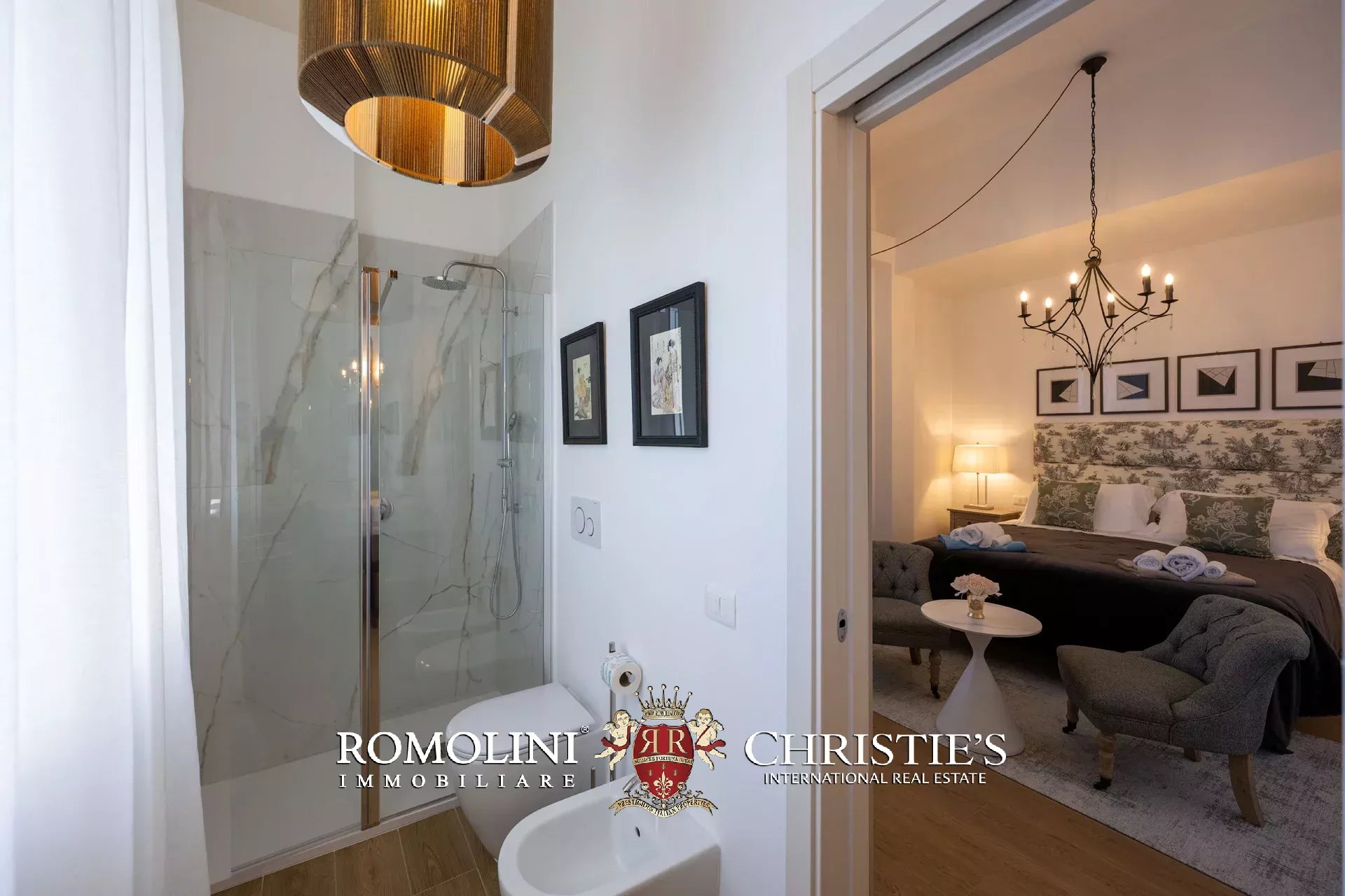 6 Bedroom Villa/Townhouse's Image 37