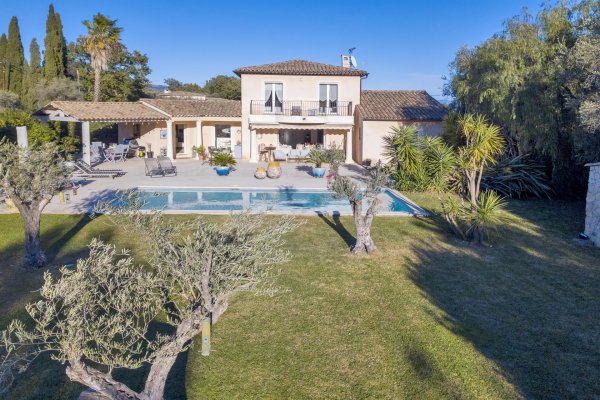 Valbonne South West Facing Villa for sale Near Village with pool — photo 4