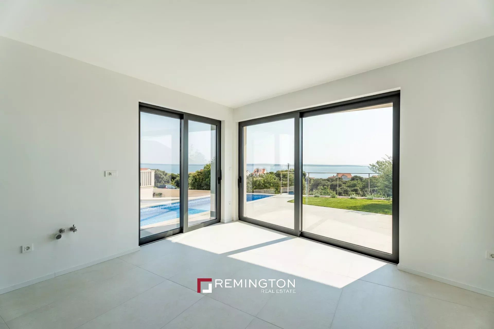 3 Bedroom Apartment/Flat's Image 3
