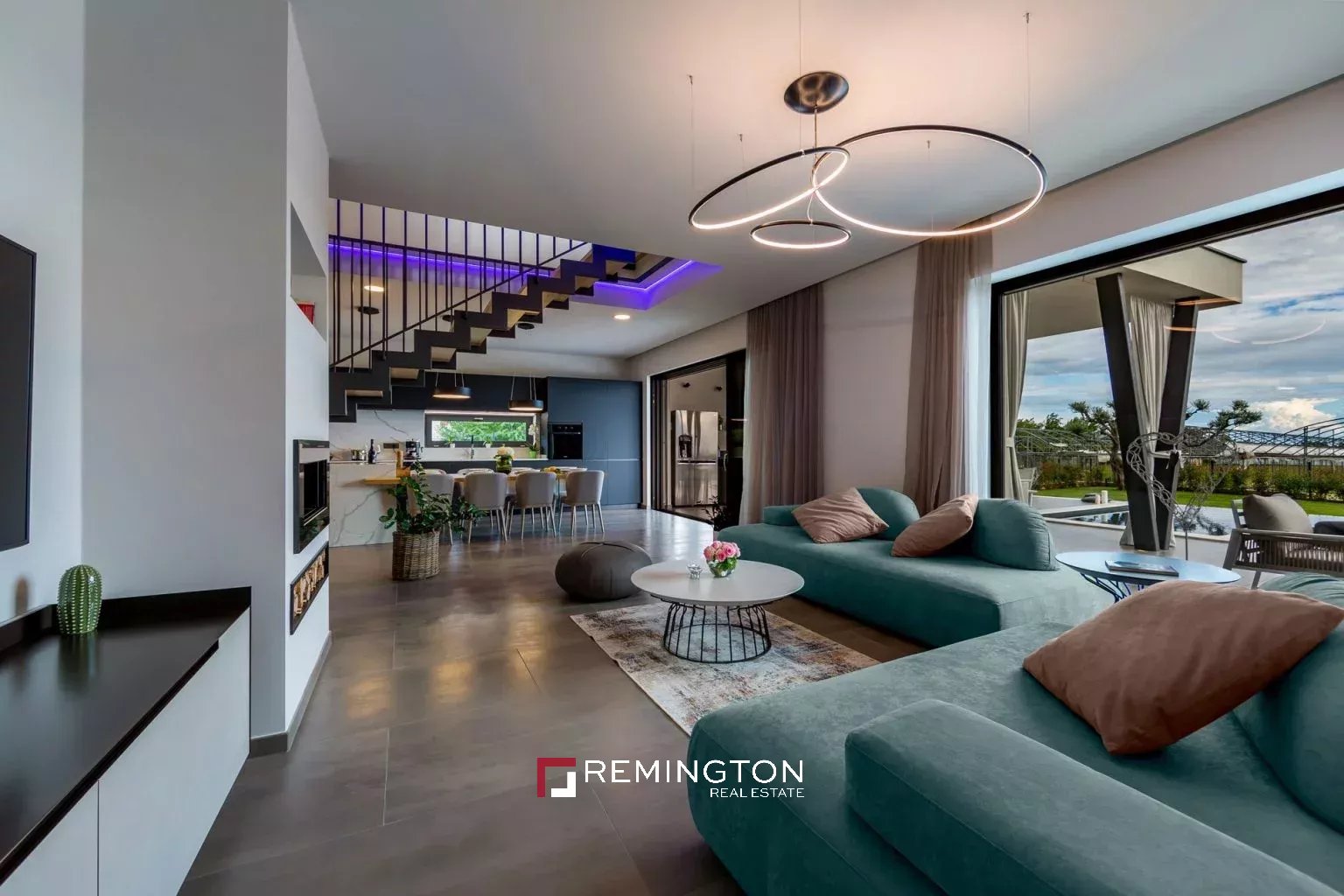 5 Bedroom Villa/Townhouse's Image 8