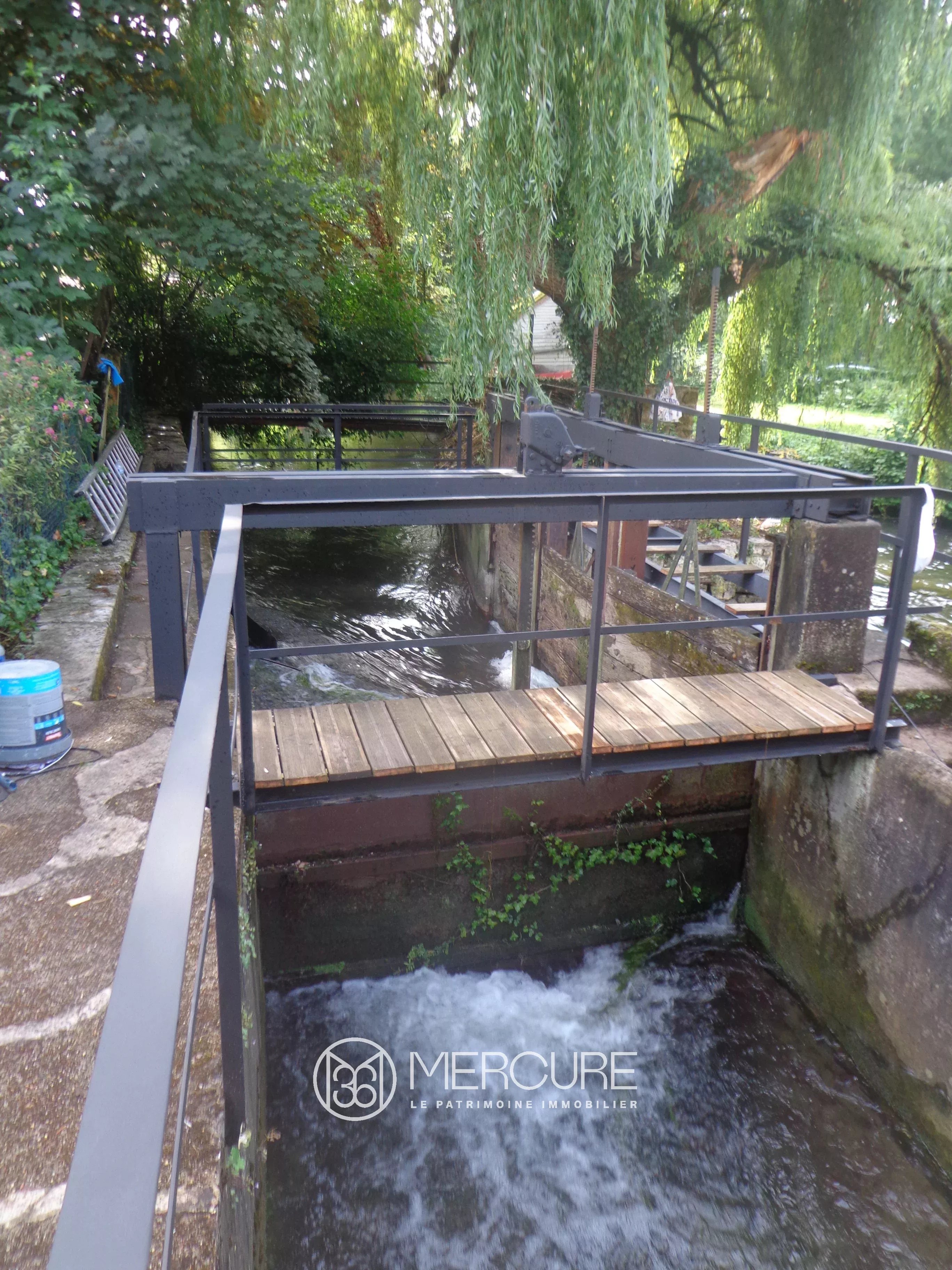 Pacy sur Eure, Propriété de charme avec moulin et maison d’amis en bordure de l’Eure - 21408NO