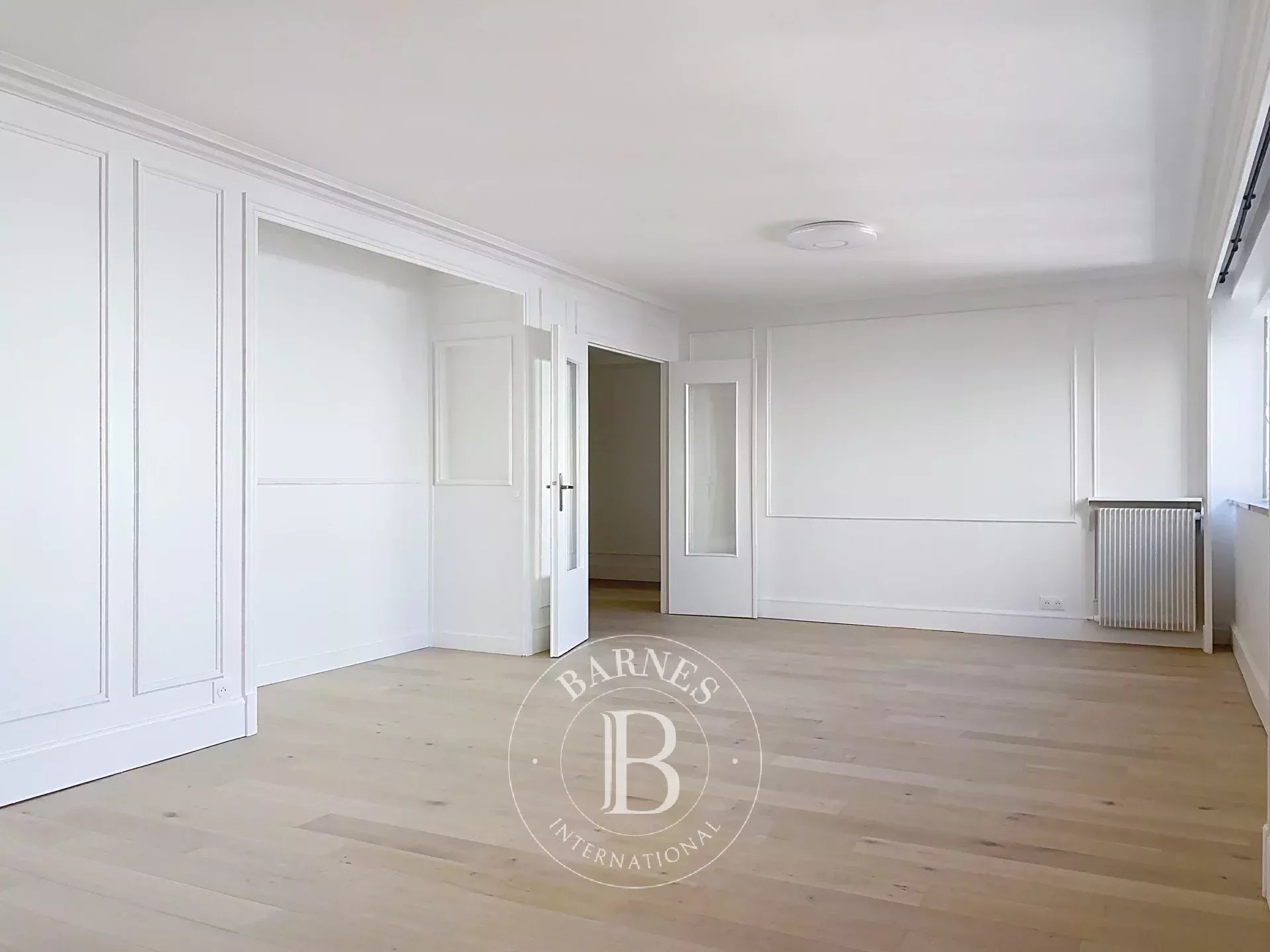 Presented by the Rental... - picture 2