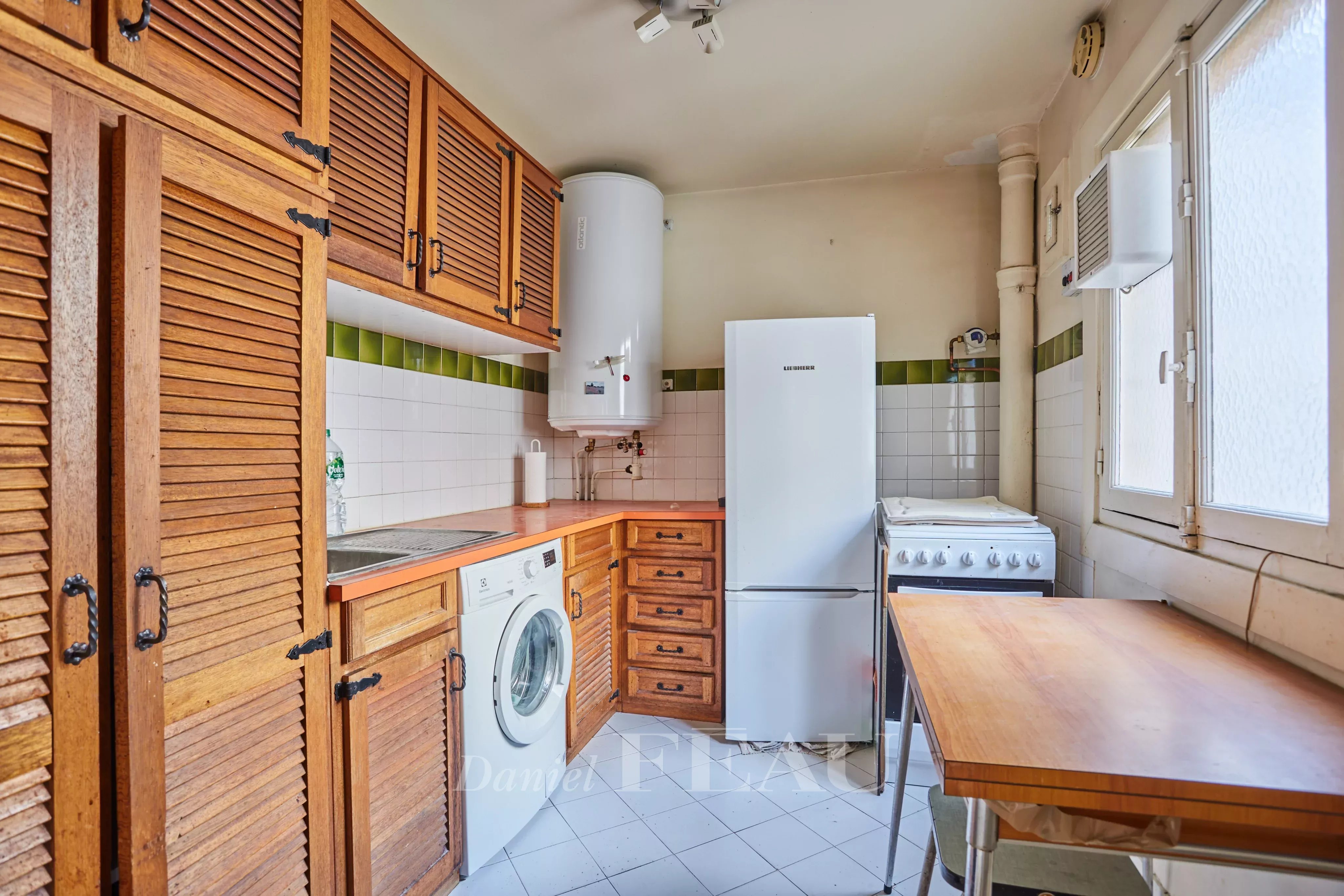 Sale Apartment Paris 8th