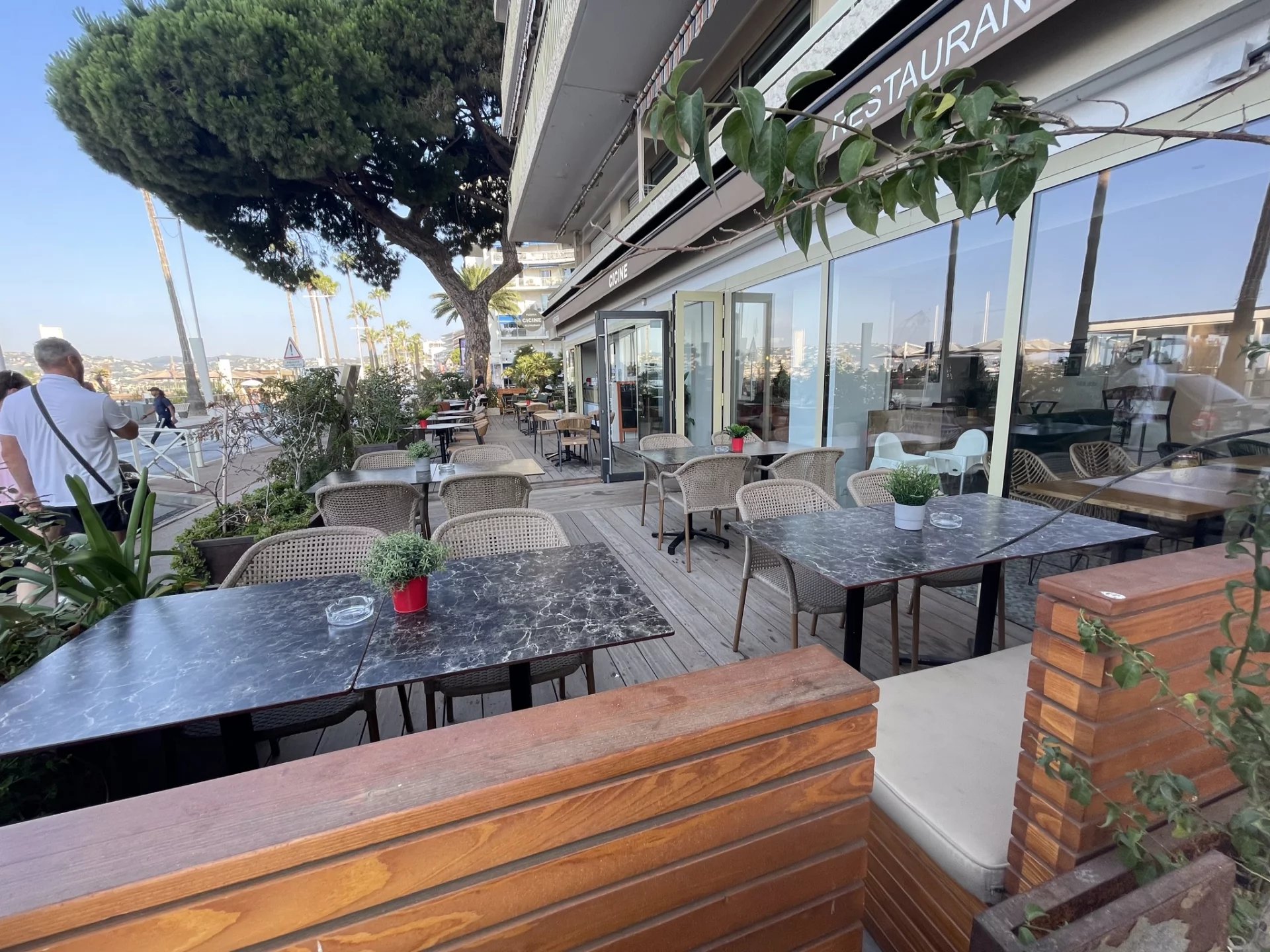 FACE MER BAR BRASSERIE RESTAURANT