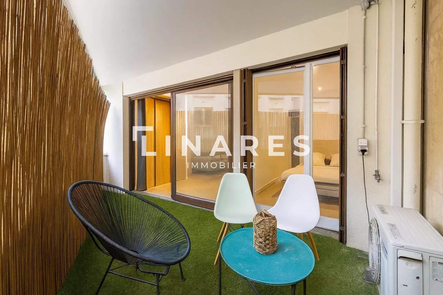 MY 7 PLACE - Appartement T2 de 35 m2 avec terrasse de 7 m2 - 13007