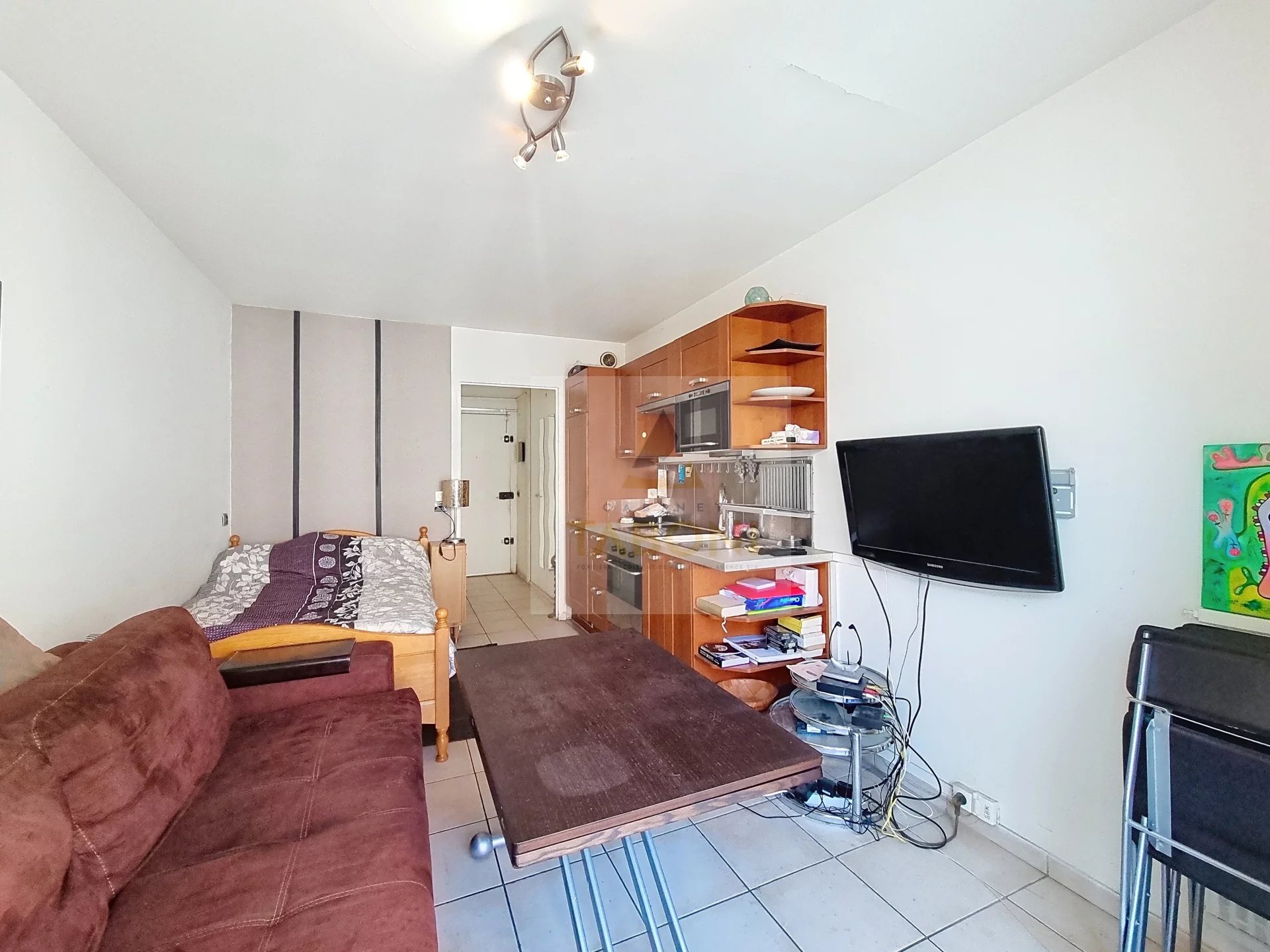 STUDIO + CAVE / VERNIER