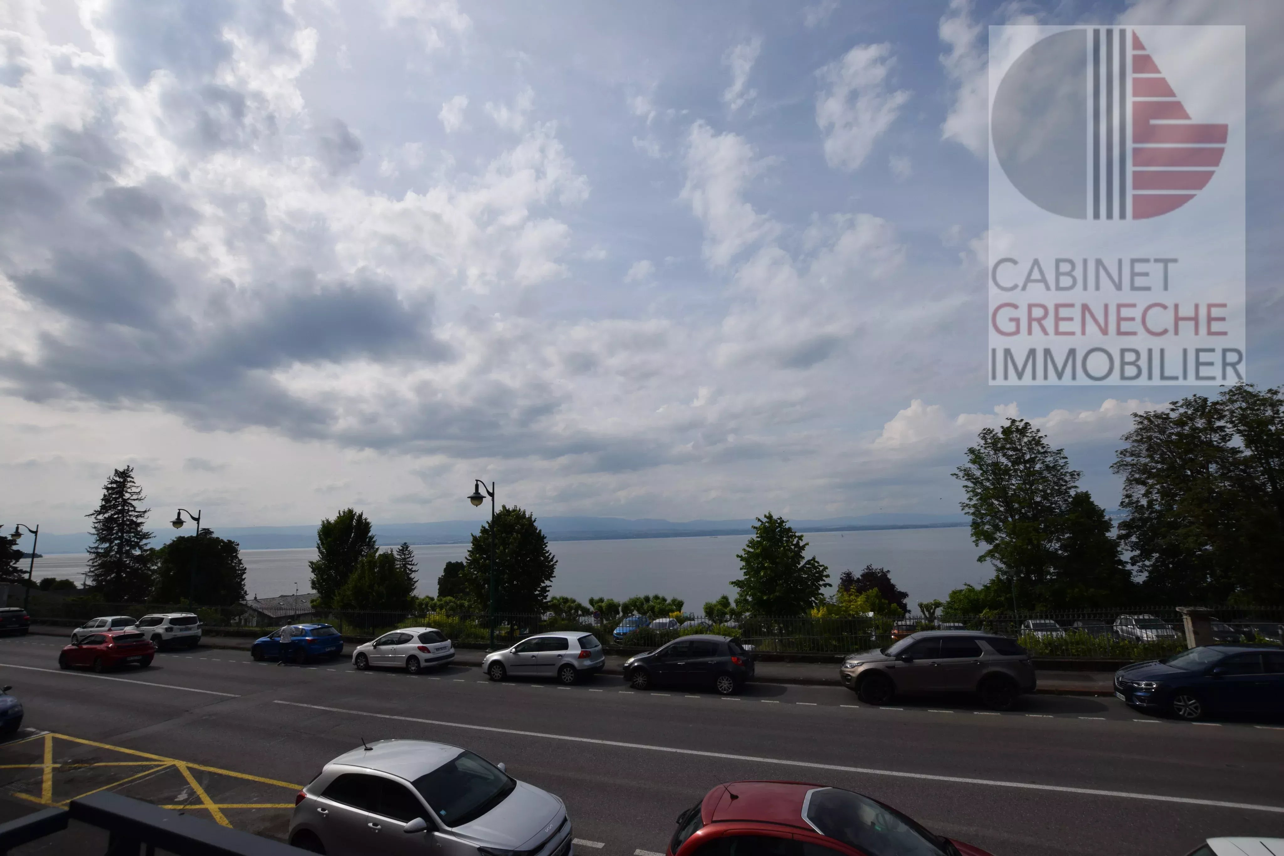 Joli 3 pièces, avec vue sur le lac, entièrement MEUBLE avec terrasse et jardin
