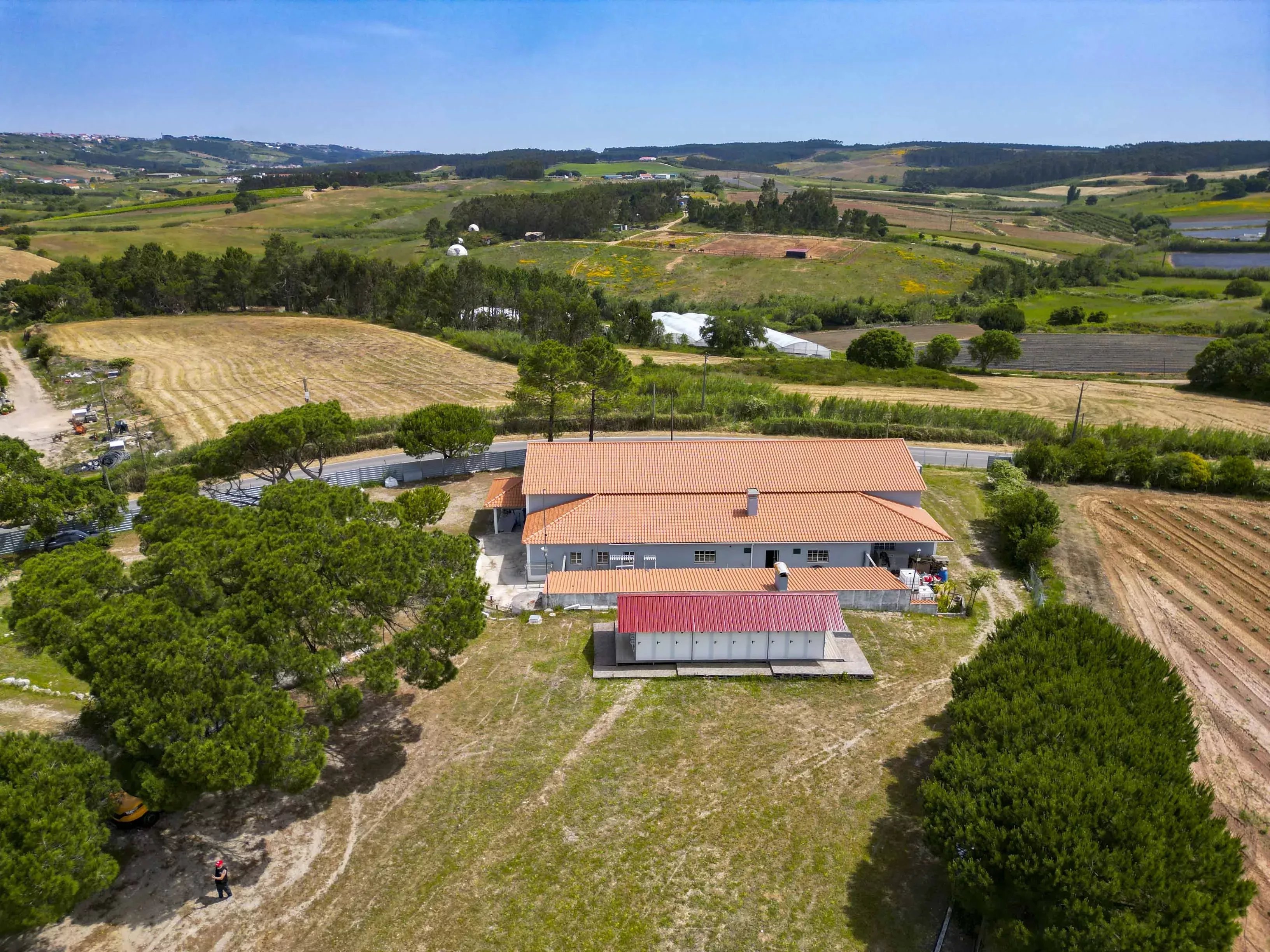 A dos Cunhados - Commercial farm with a plot of land measuring 9630 square meters 87016840 image 7