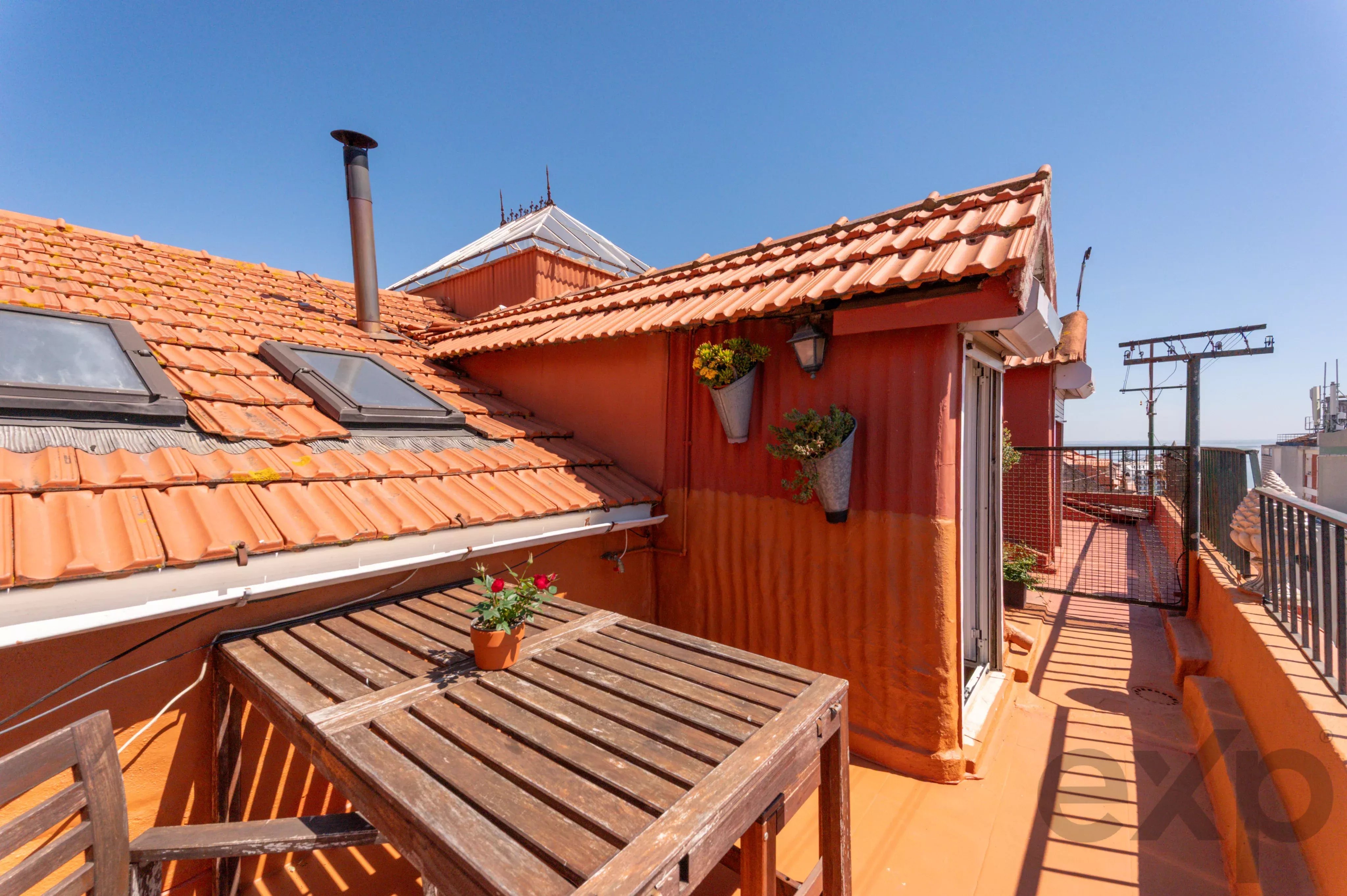 Charming 1-Bedroom Furnished Apartment in Lisboa 86902045 image 1