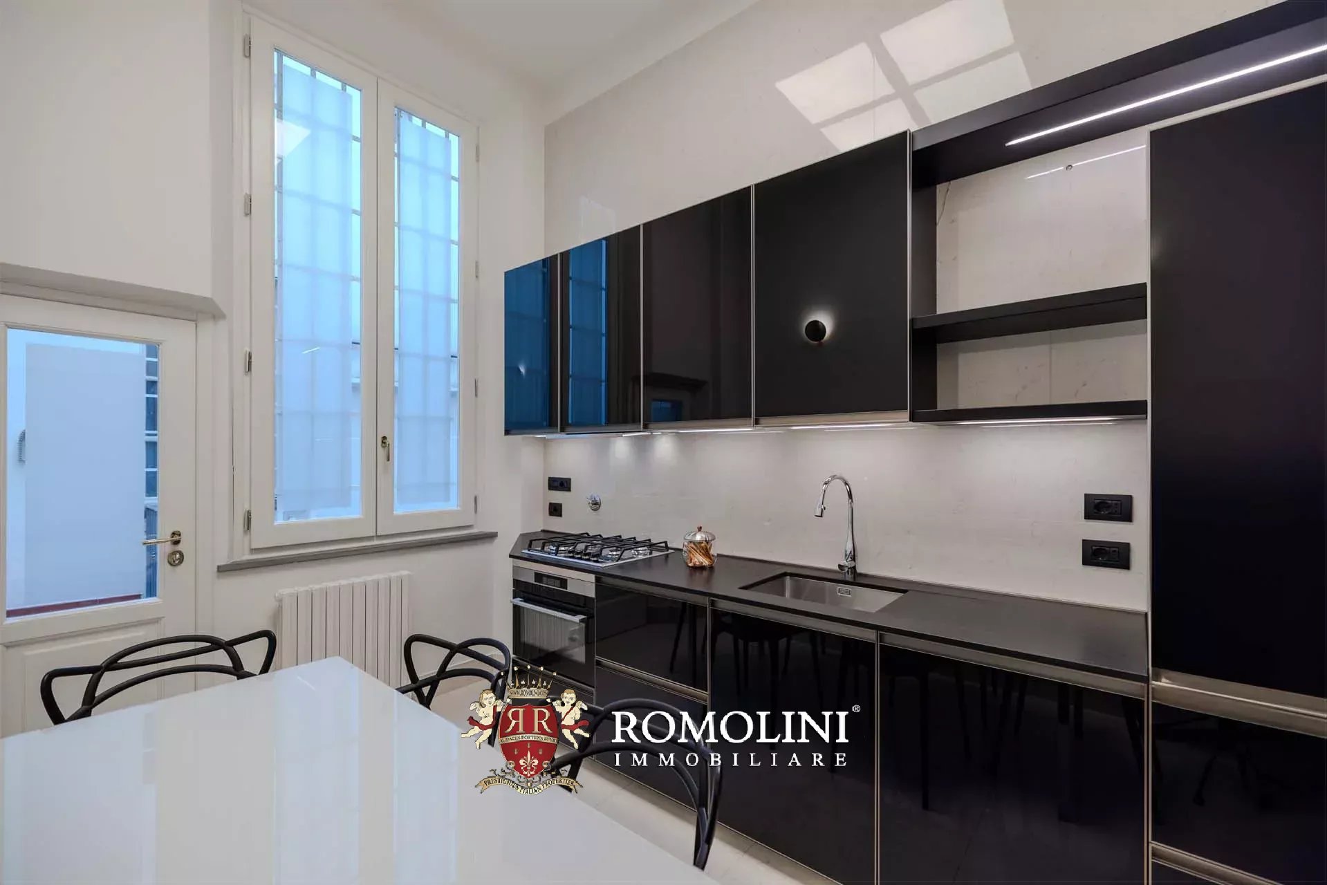 2 Bedroom Apartment/Flat's Image 32