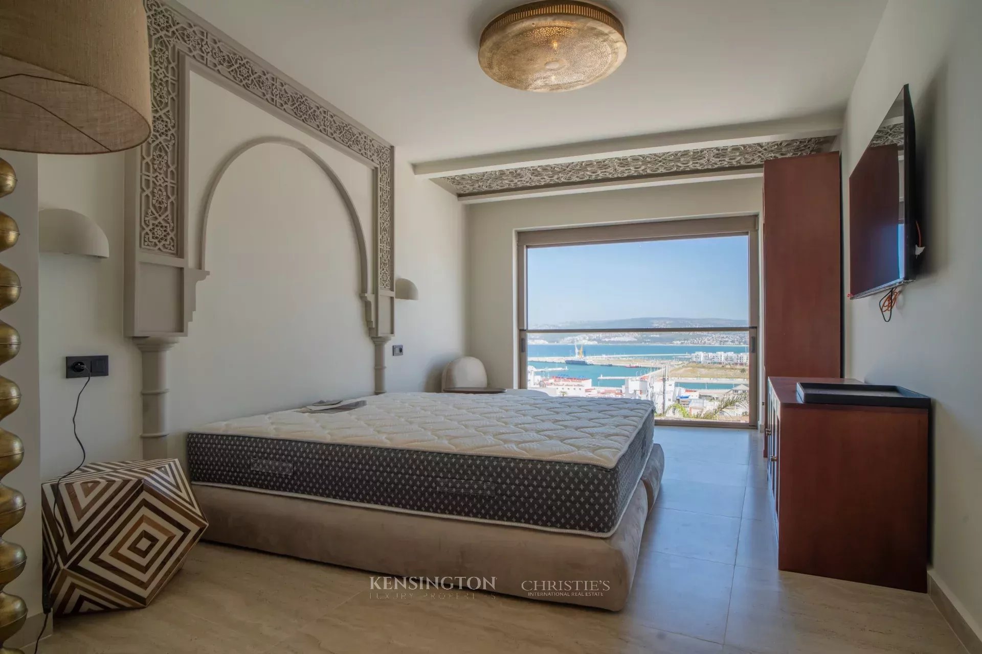 8 Bedroom Villa/Townhouse's Image 33