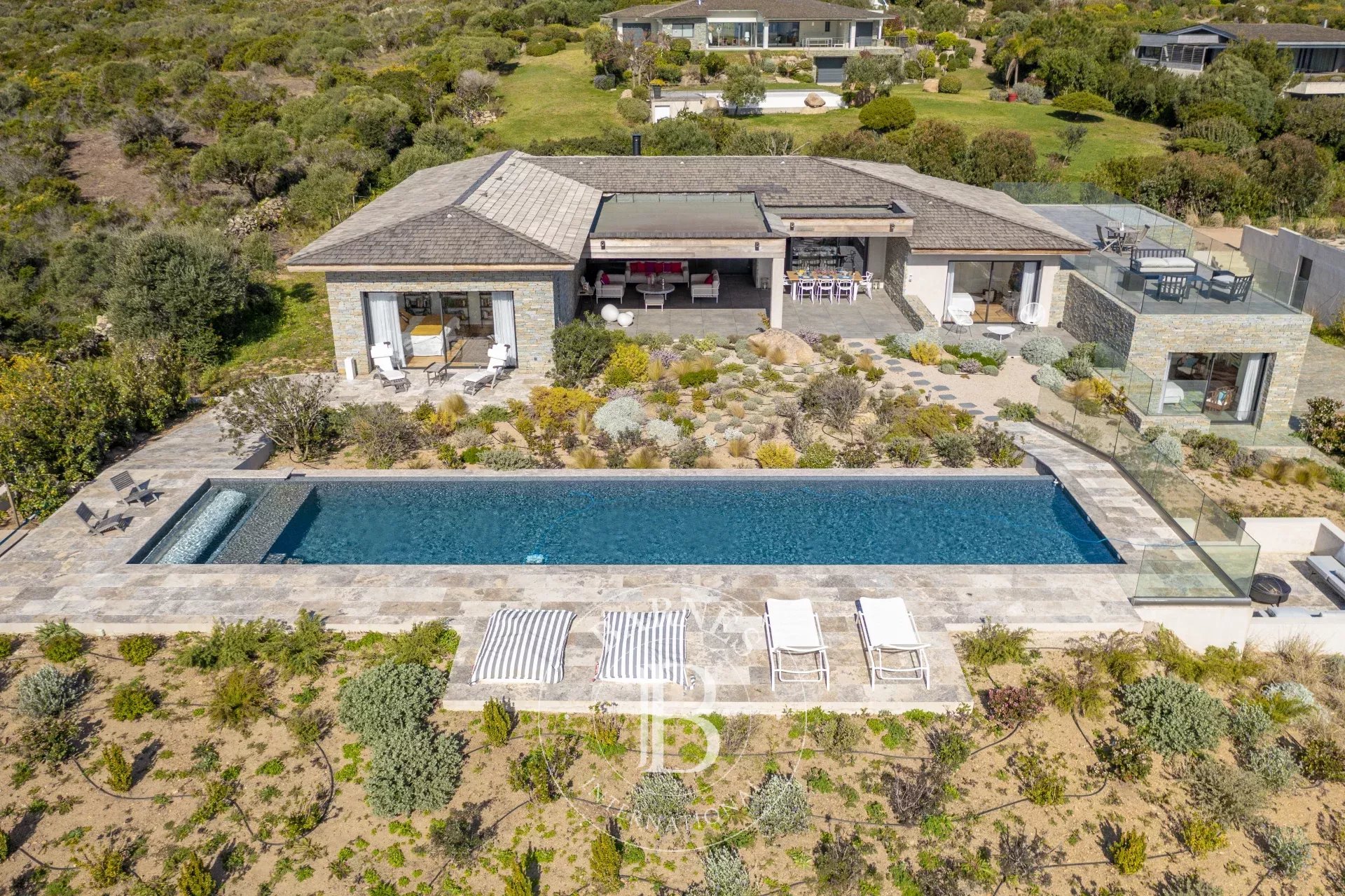 Villa Bonifacio  -  ref 82270118 (picture 1)