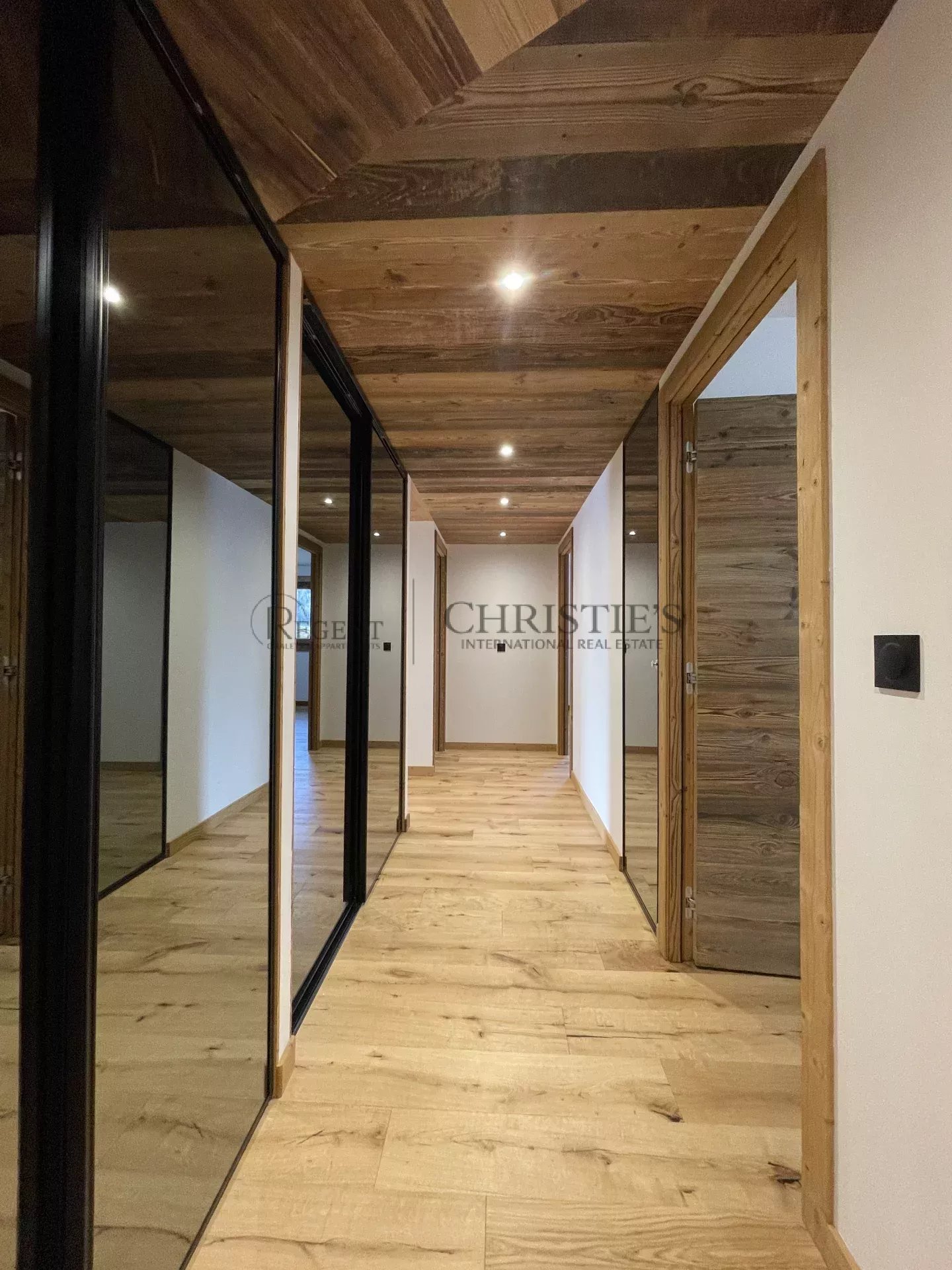 Apartment/Flat's Image 6