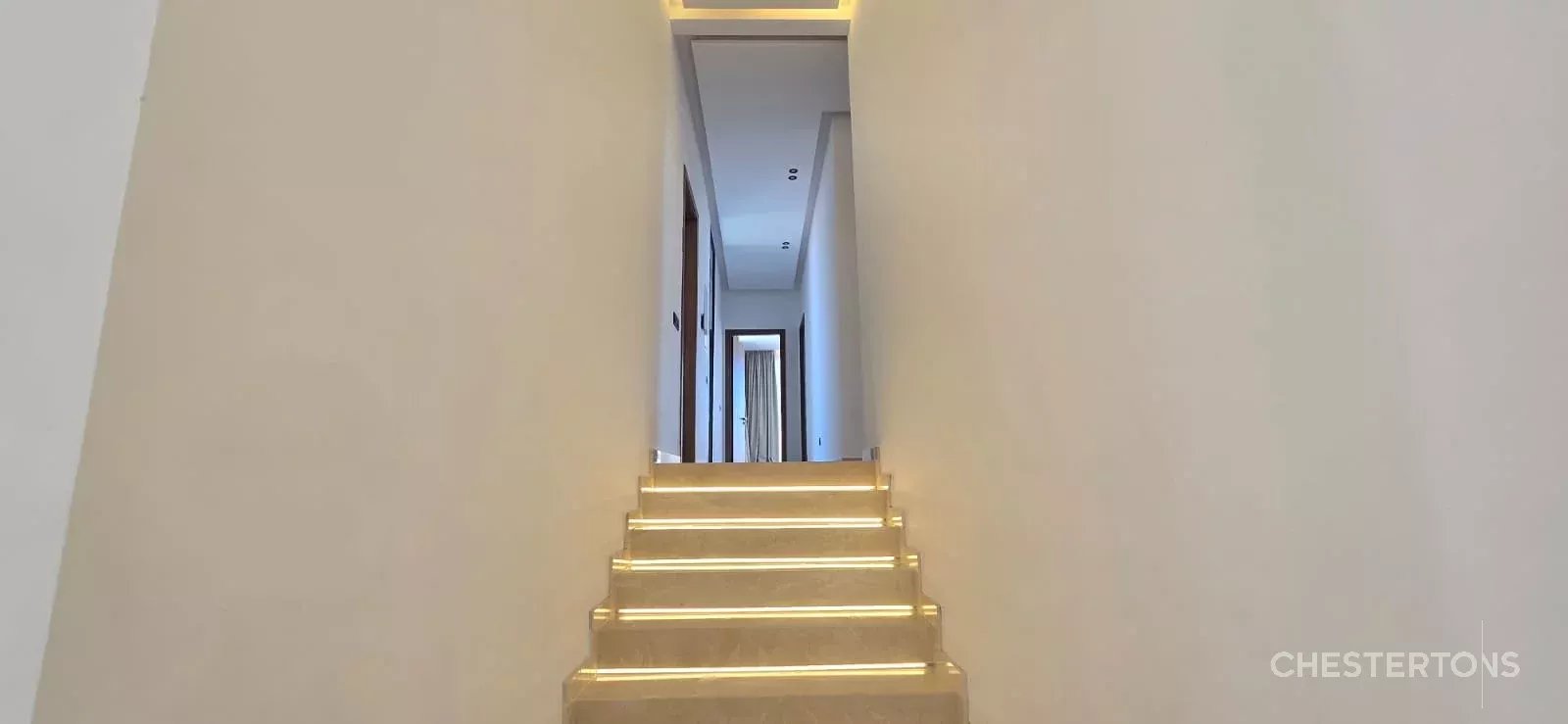 Image of Villa - 5 Bedrooms for Sale in Marrakech-Ménara-Marrakech-Morocco, Image 12