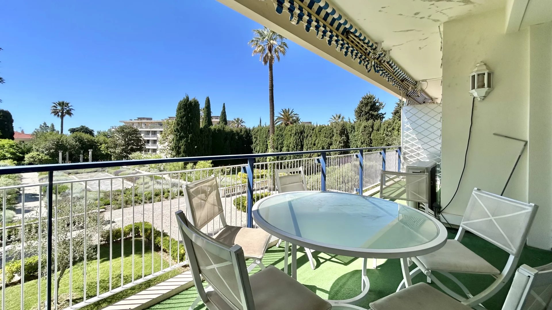 NICE CIMIEZ – 3 PIÈCES 85 m² – TERRASSE SUD – PARKING – RÉSIDENCE PRESTIGE
