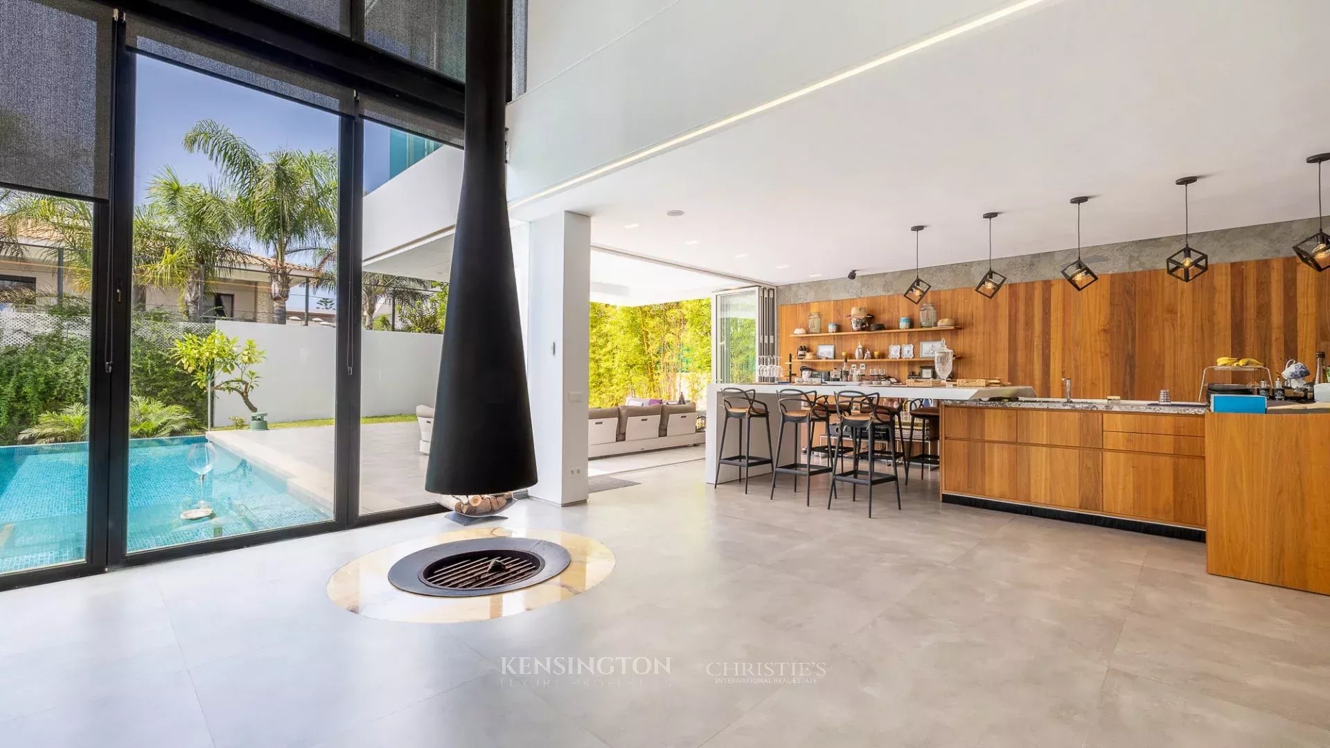 4 Bedroom Villa/Townhouse's Image 10