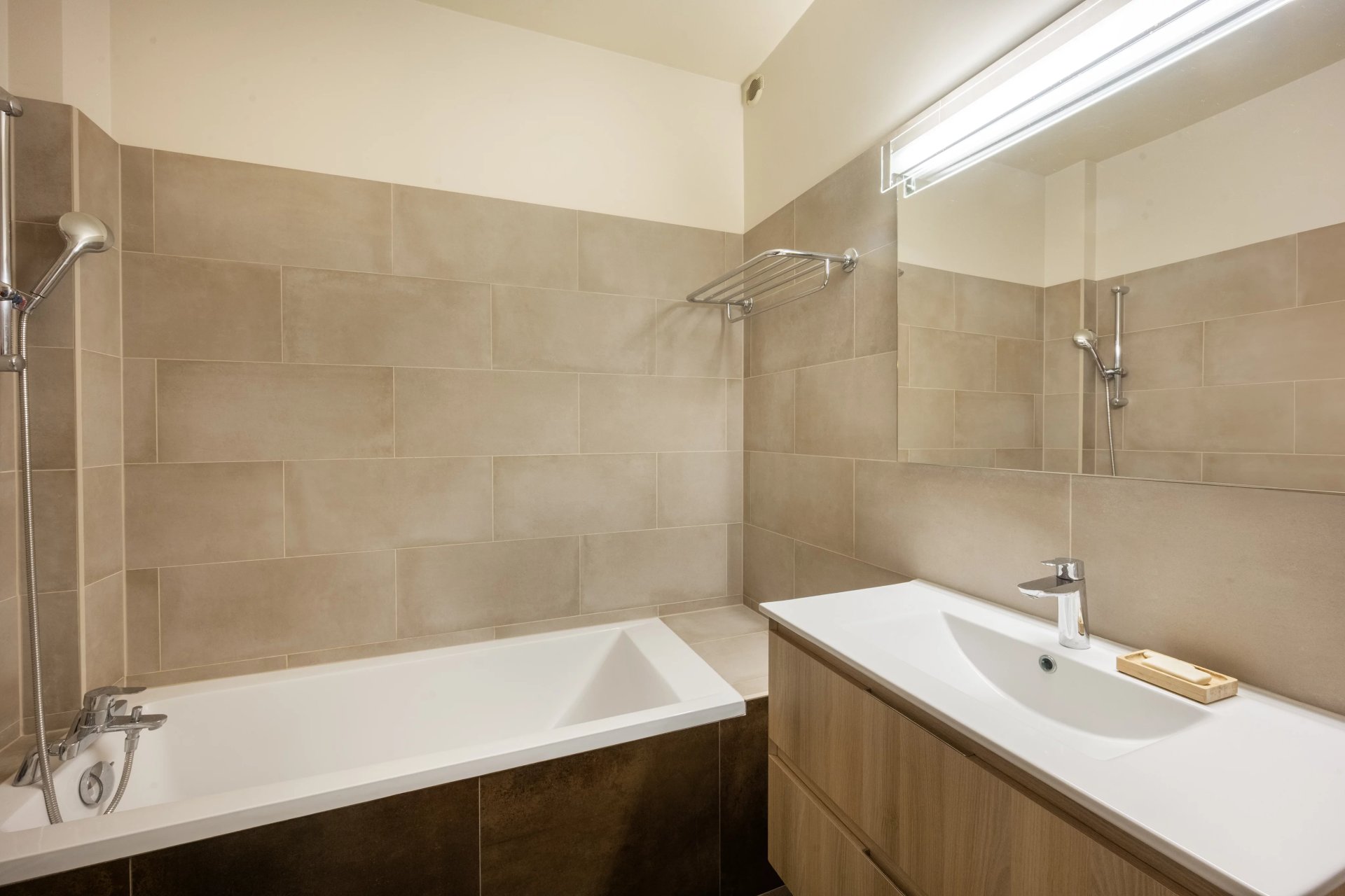 5 Bedroom Villa/Townhouse's Image 18