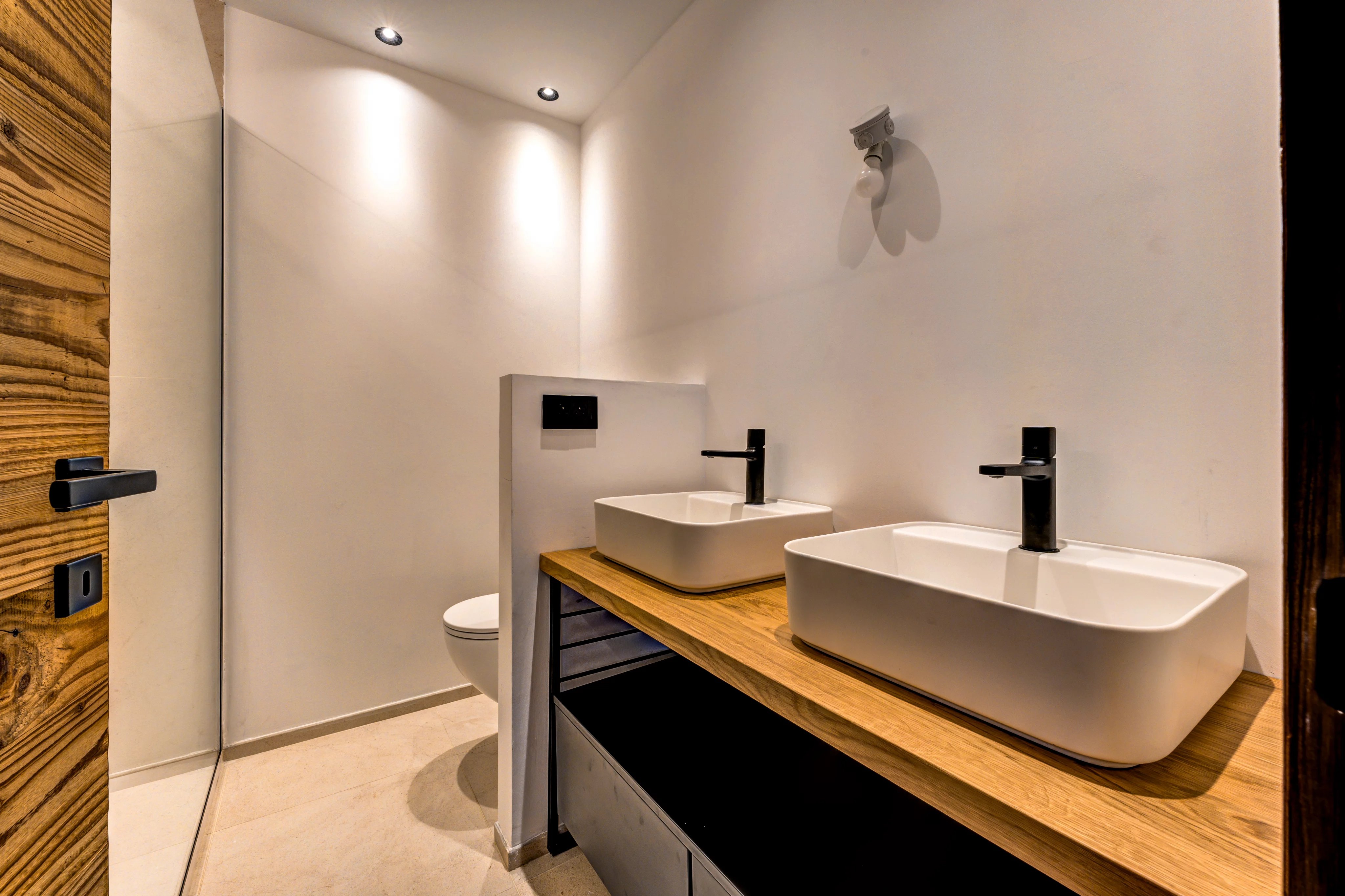 Photo of CHAMONIX - A high-quality renovation of an 18th Century farmhouse in Les Moussoux