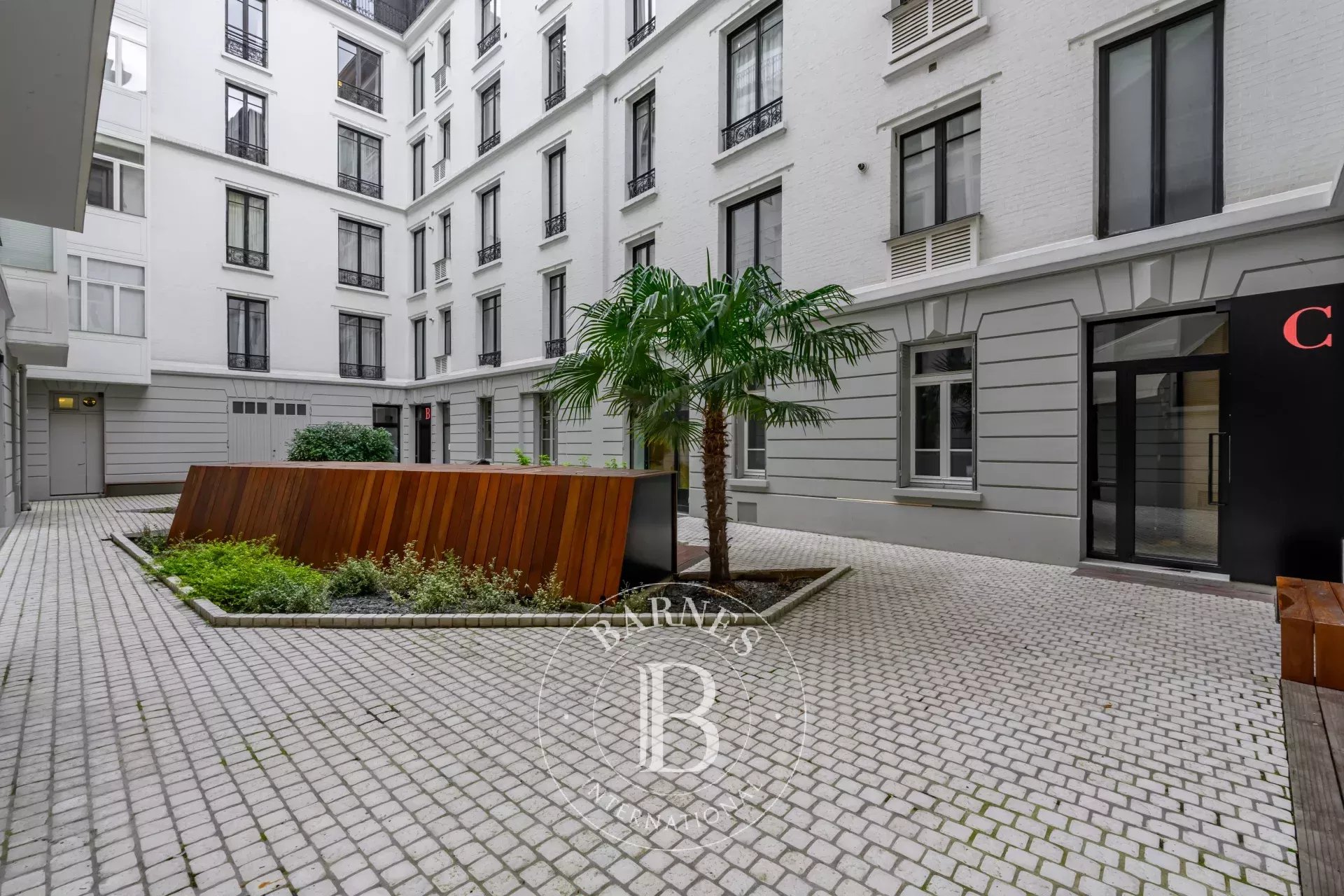 Daire Paris 8ème - picture 13