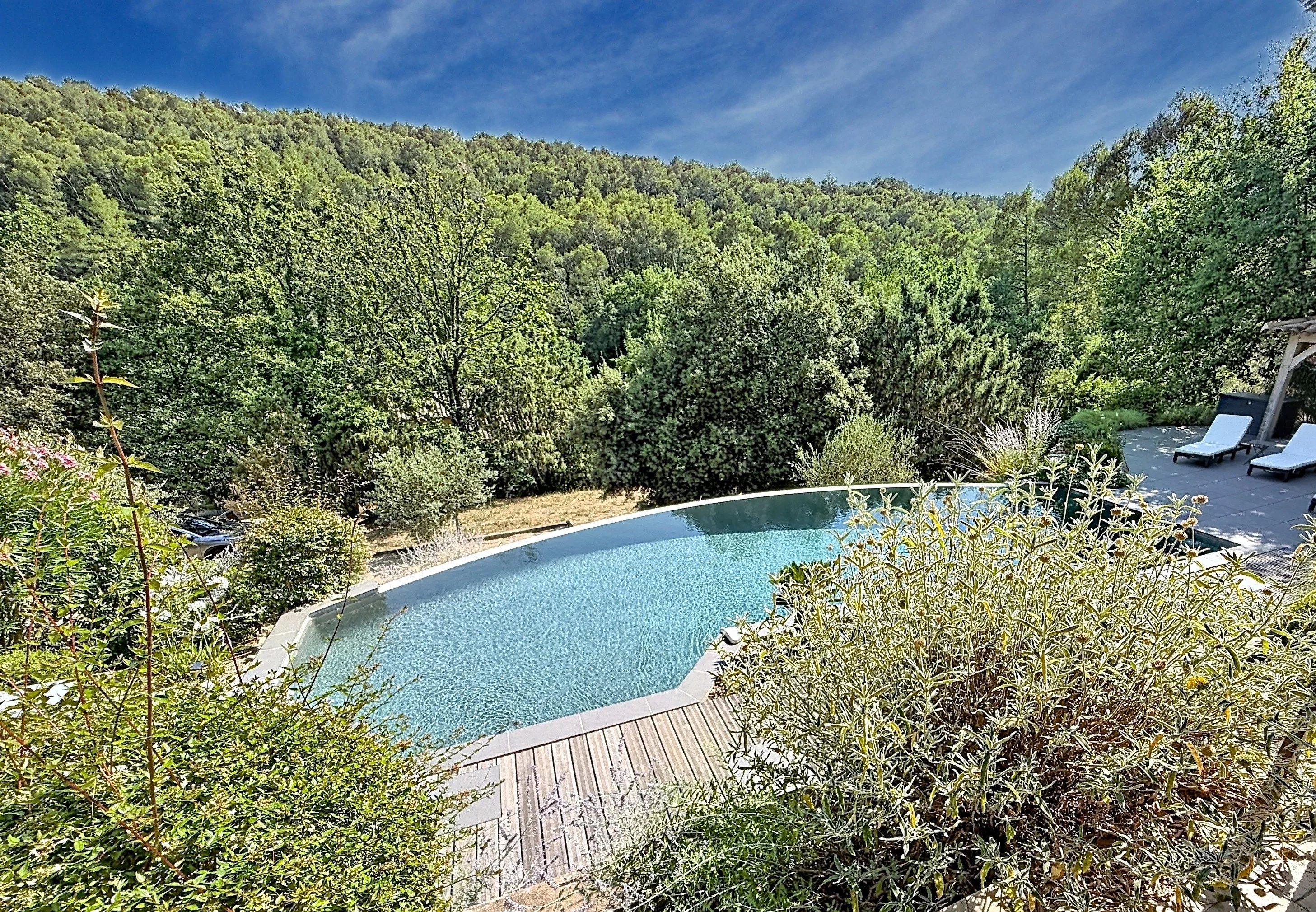 Elegant 4-Bedroom Villa with Pool in Carcès, France