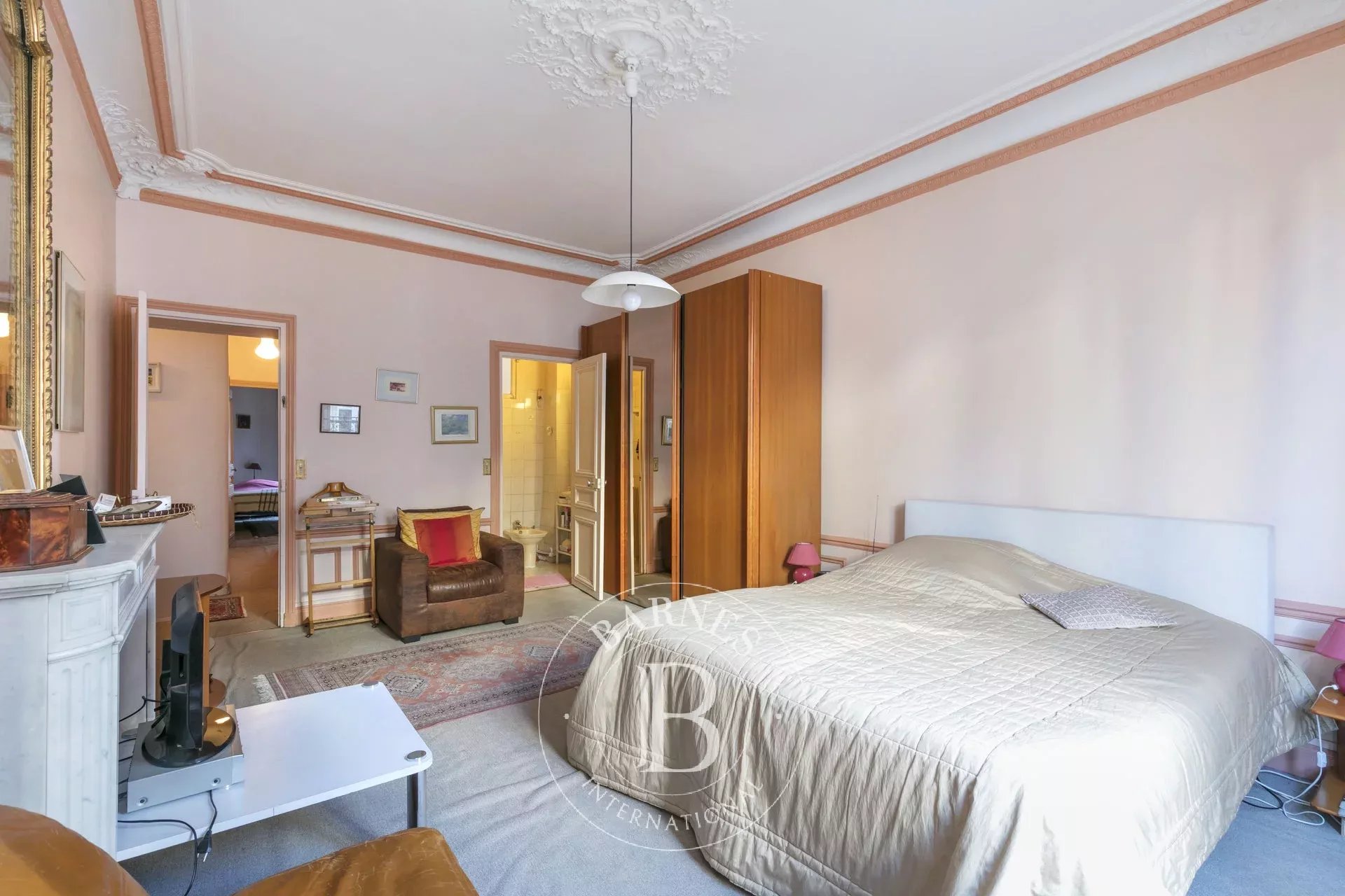 Daire Paris 8ème - picture 12