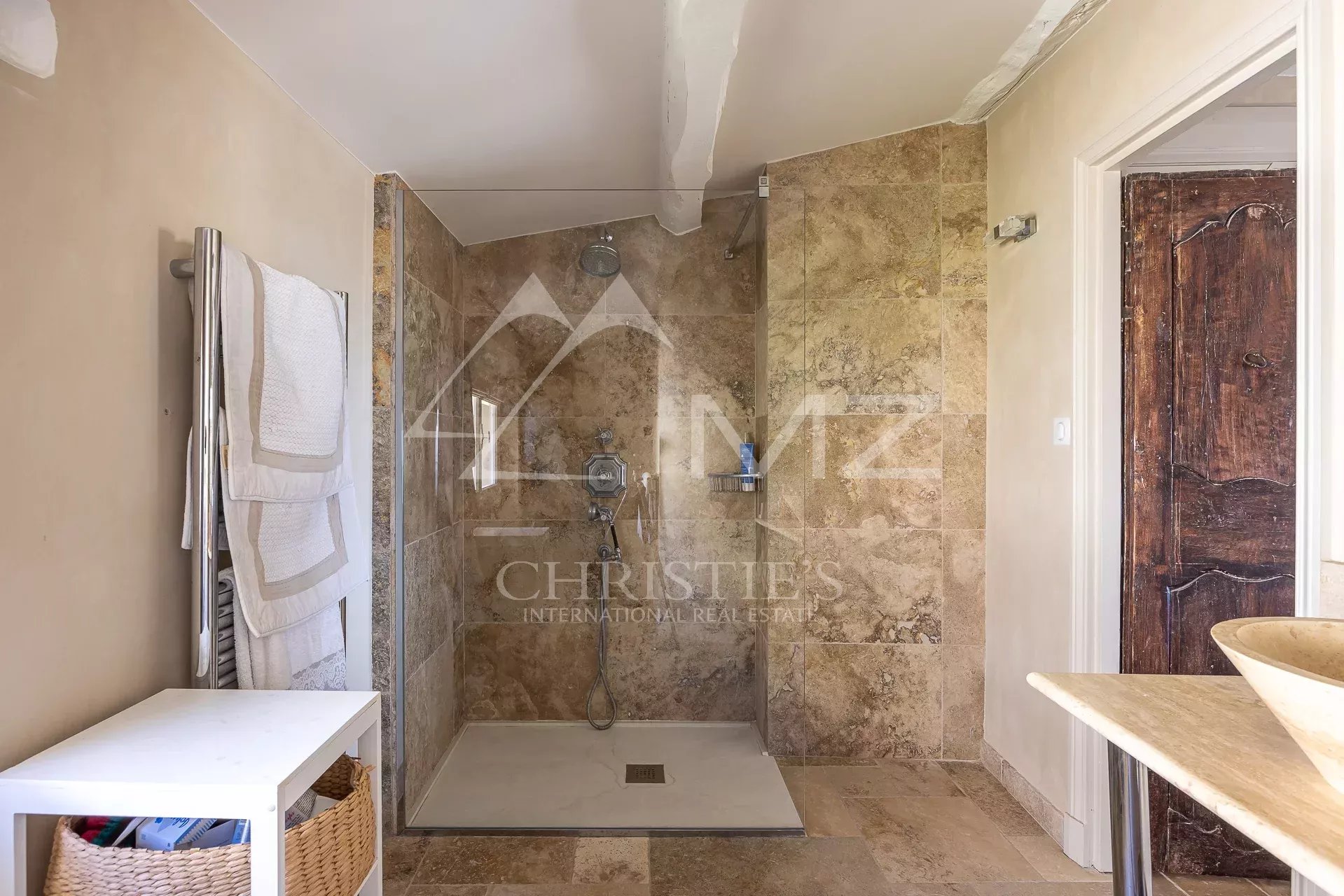 4 Bedroom Villa/Townhouse's Image 5