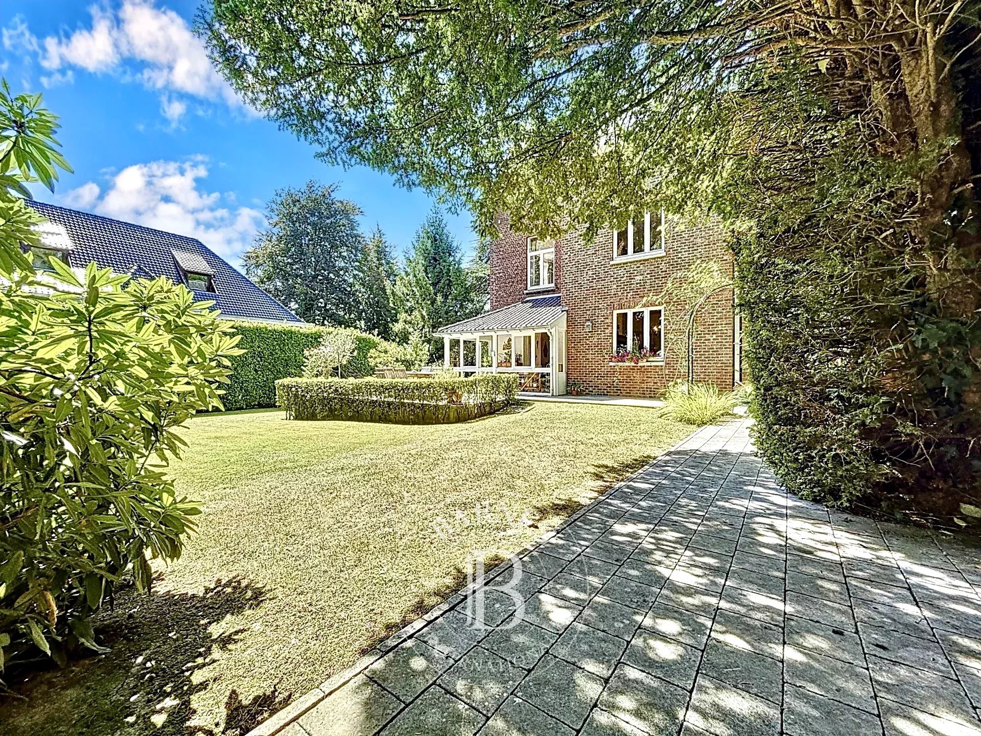 Uccle - Observatoire - Magnifique maison de maître sur 11,85 ares.
