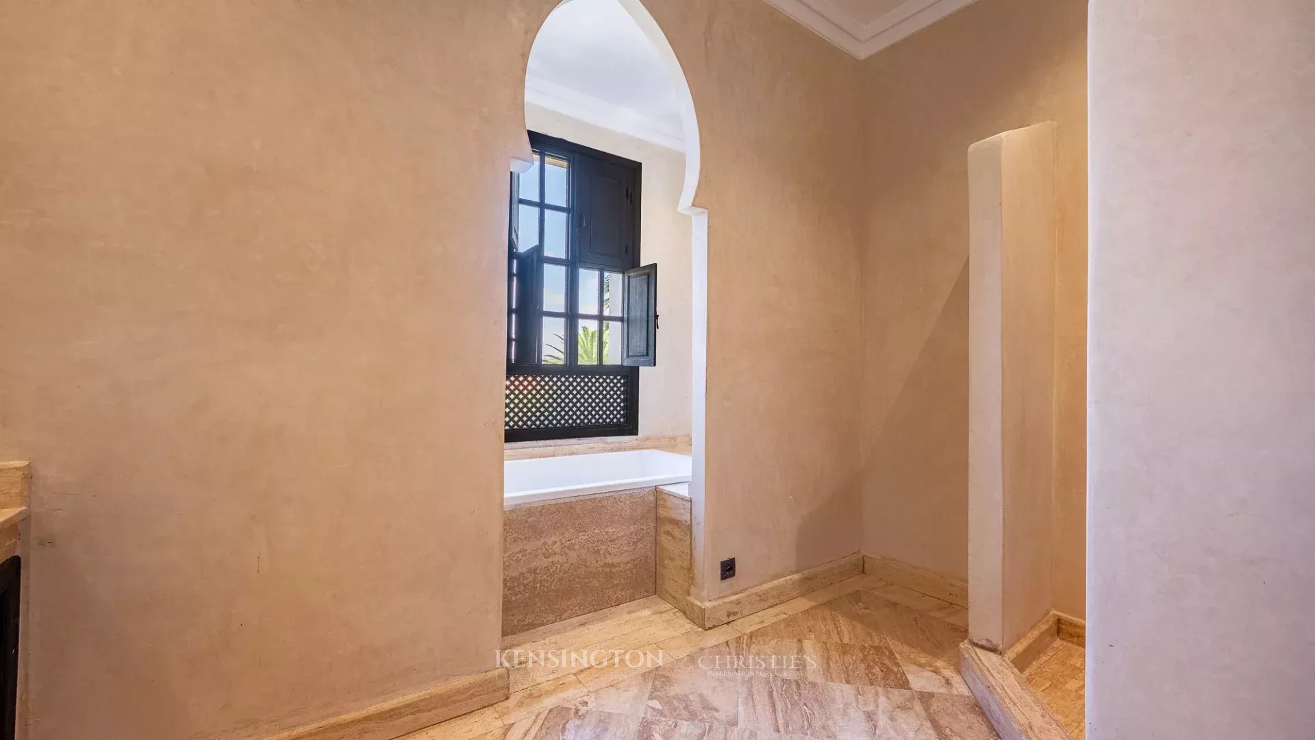 4 Bedroom Villa/Townhouse's Image 32