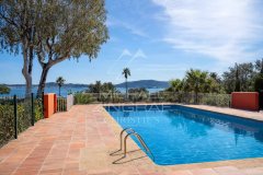 Beauvallon – Charming House with Sea View and Beach Access — photo 7 of 7