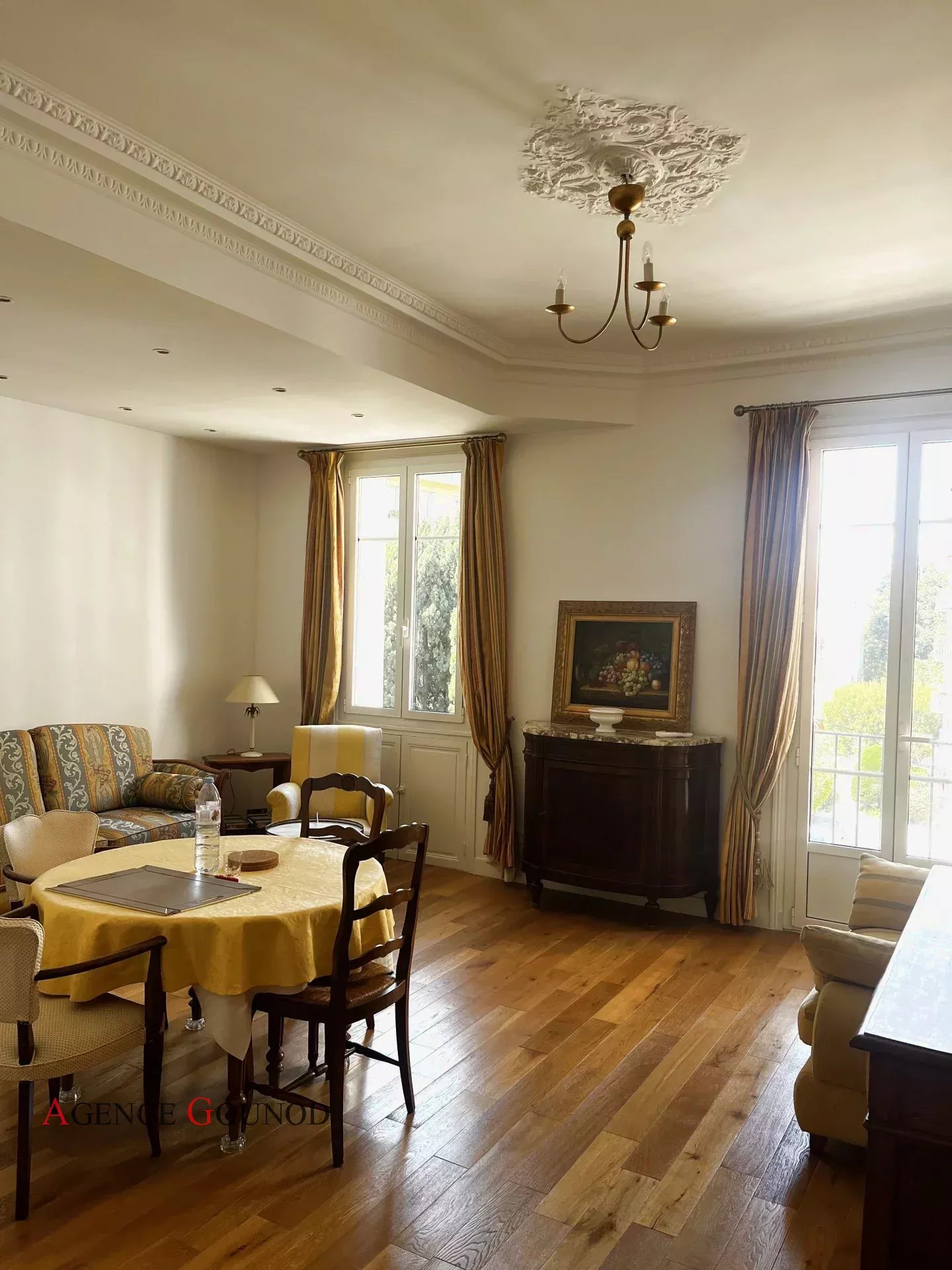Apartment  - 2 rooms  - 56.57 m2 -  €435,000 - For sale