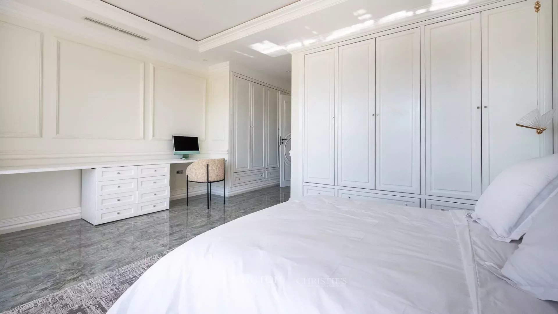 5 Bedroom Villa/Townhouse's Image 31