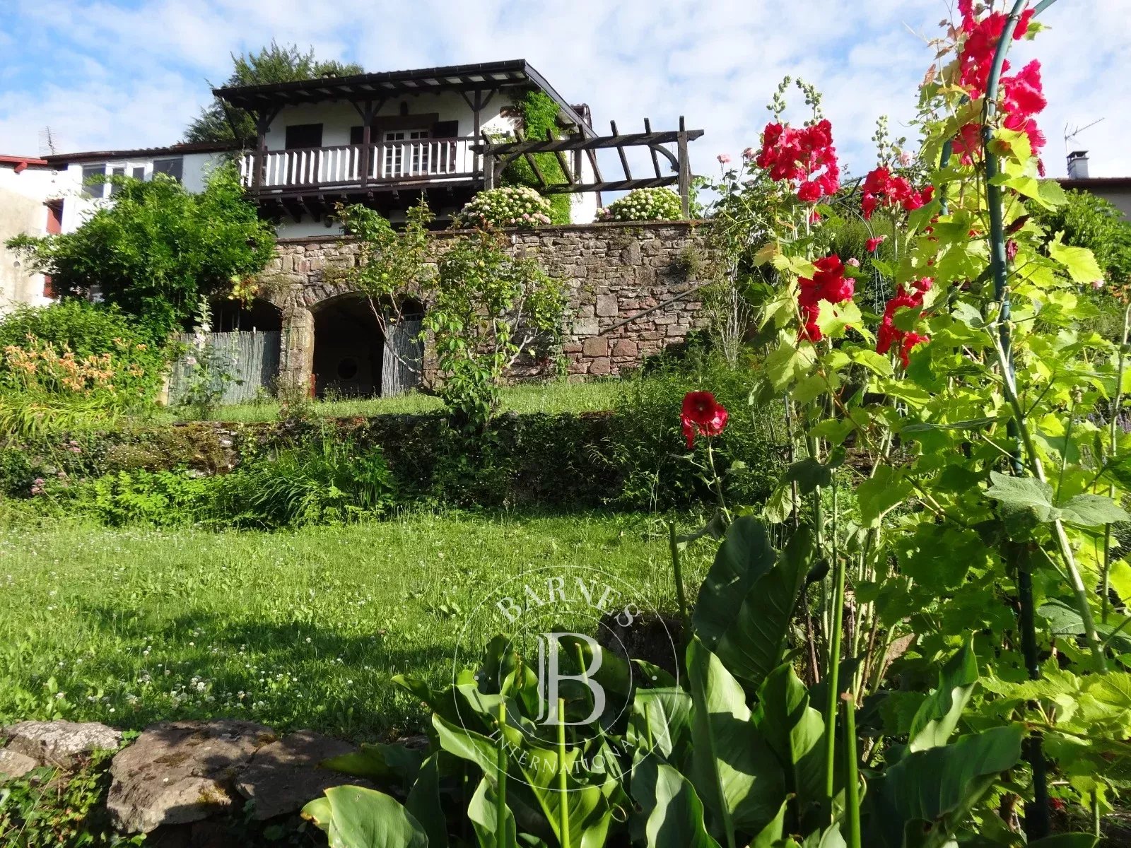 Maison Saint-Jean-Pied-de-Port  -  ref 86615508 (picture 1)