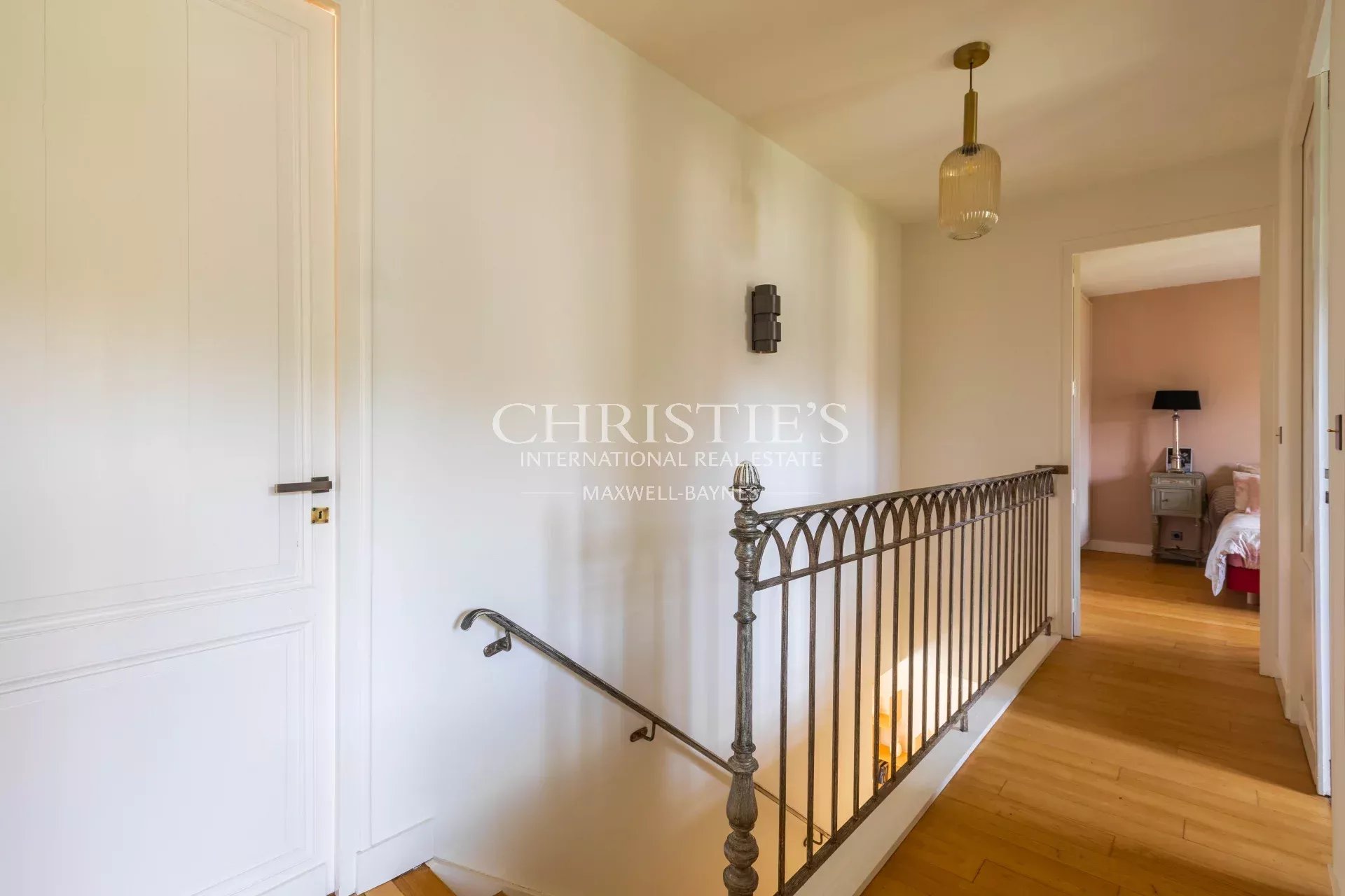 5 Bedroom Villa/Townhouse's Image 39