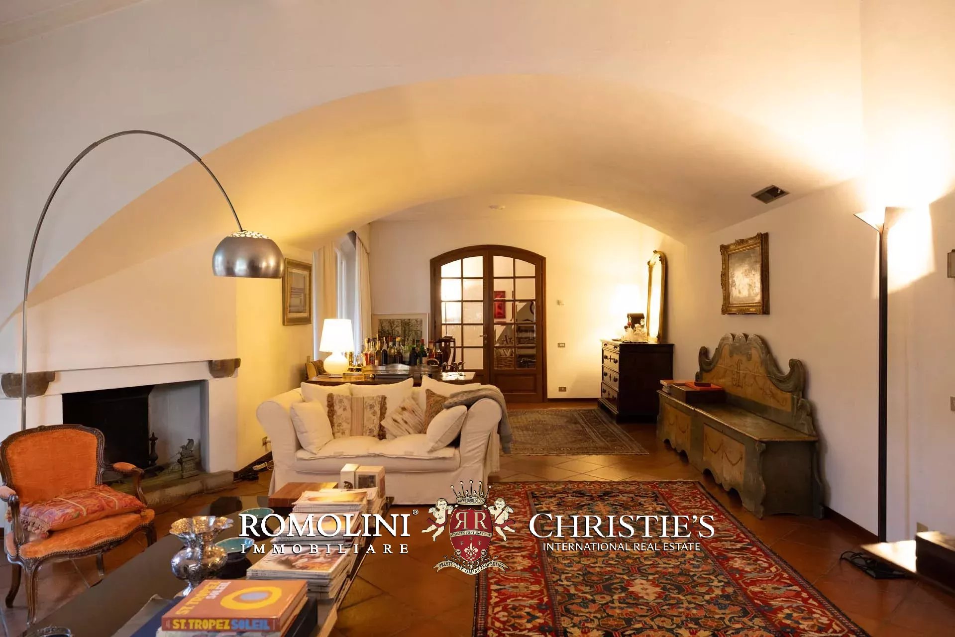 4 Bedroom Villa/Townhouse's Image 17
