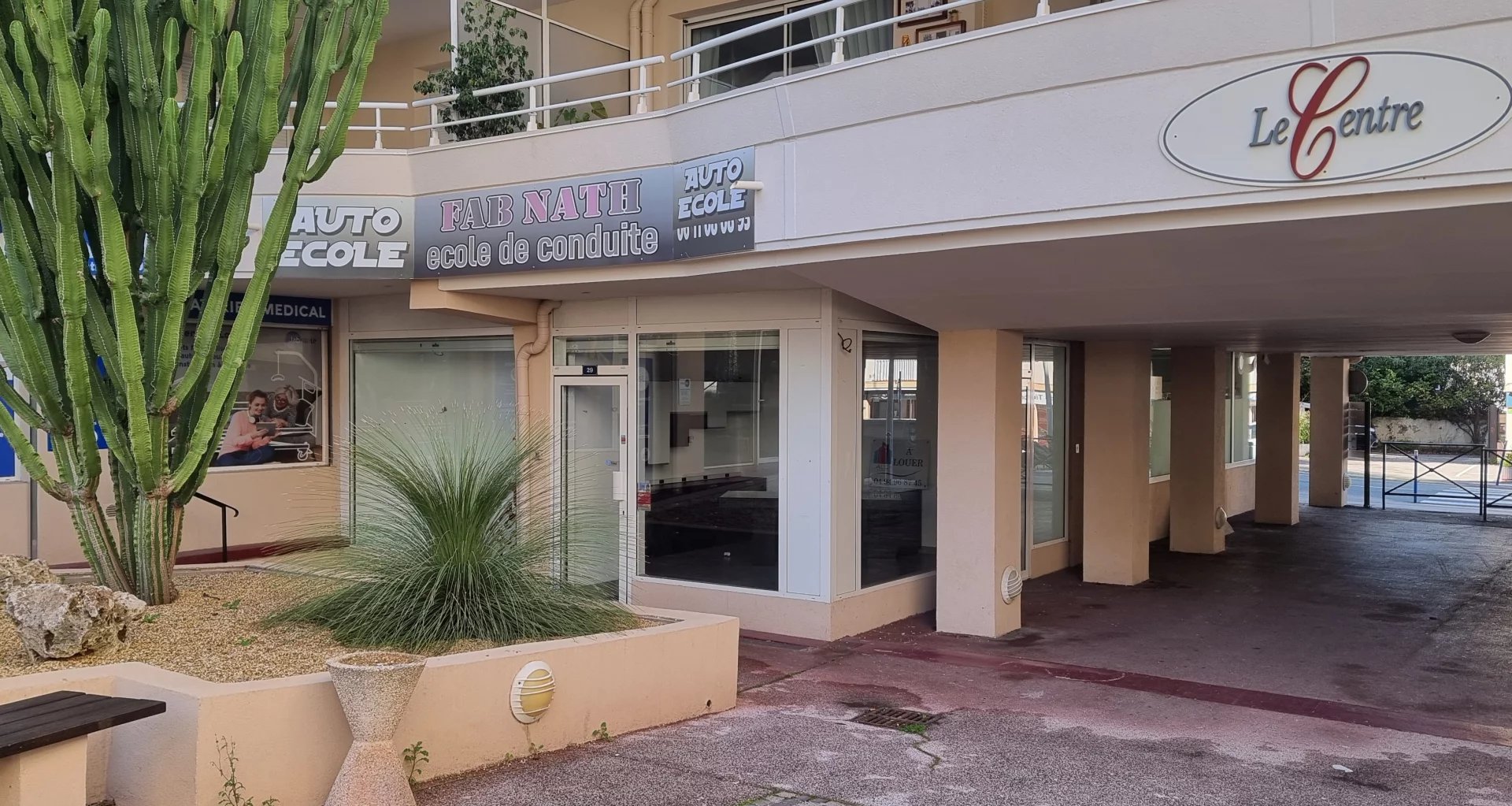 Agence immobilière de 