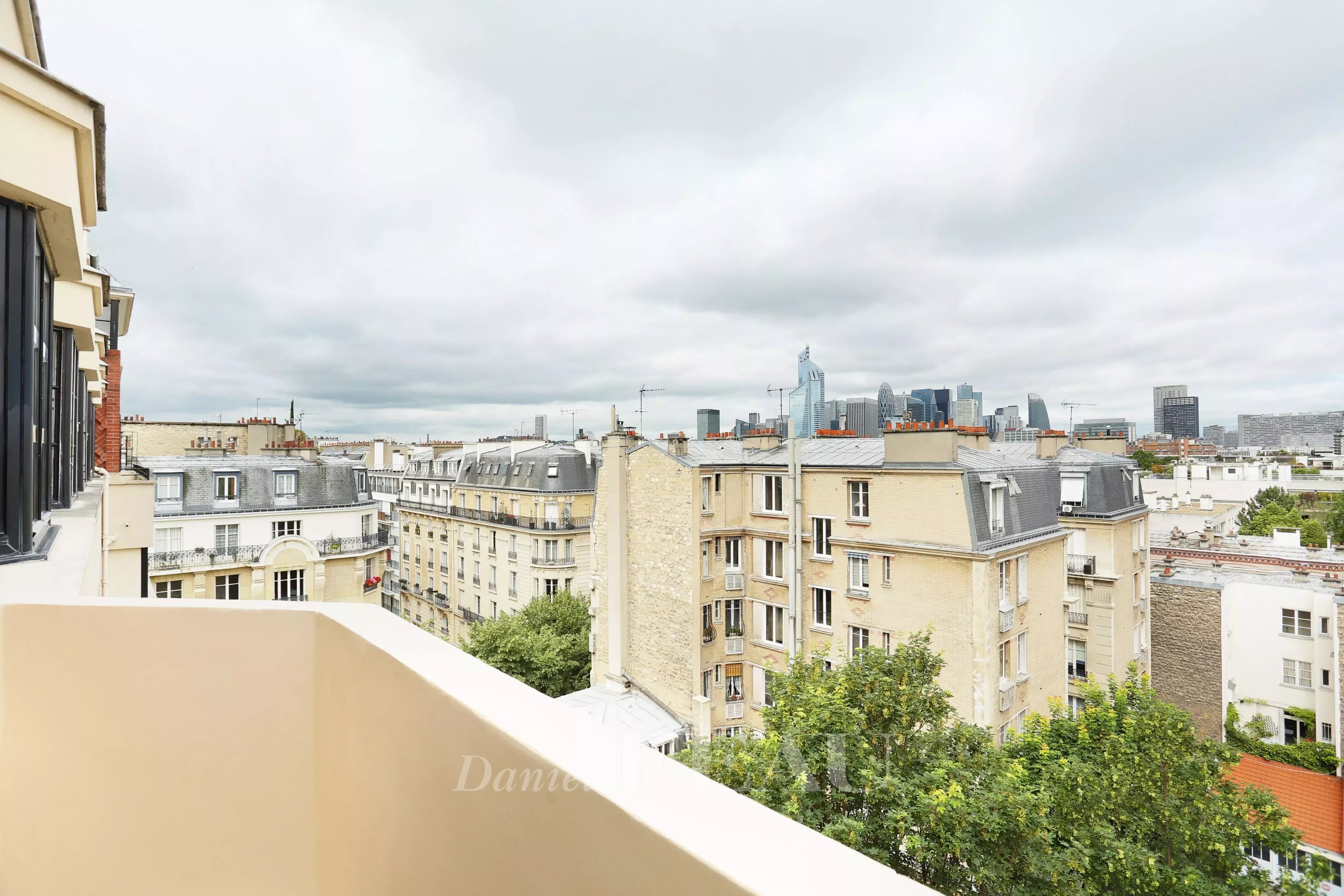 Rental Apartment Neuilly-sur-Seine